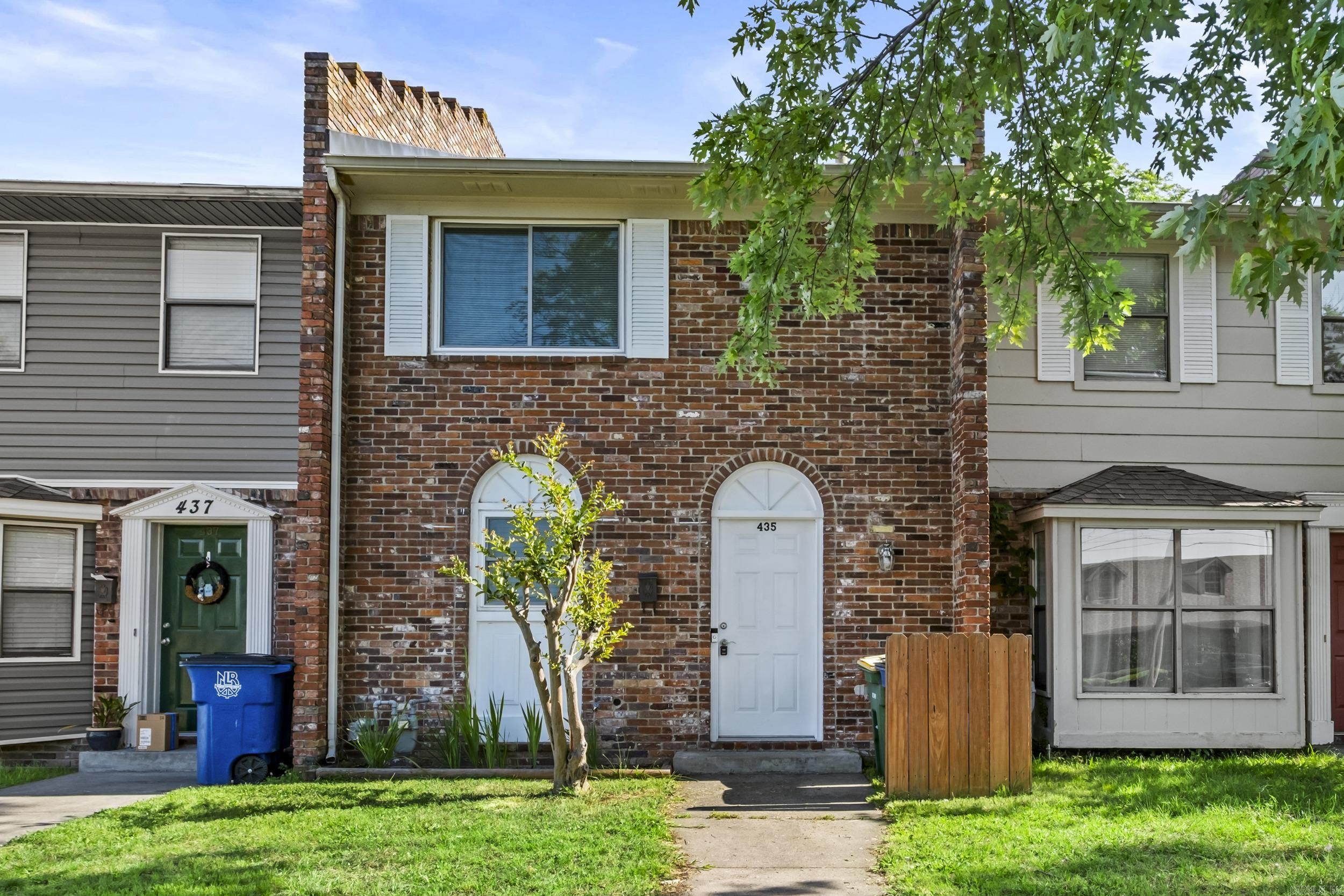 435 W 4th Street