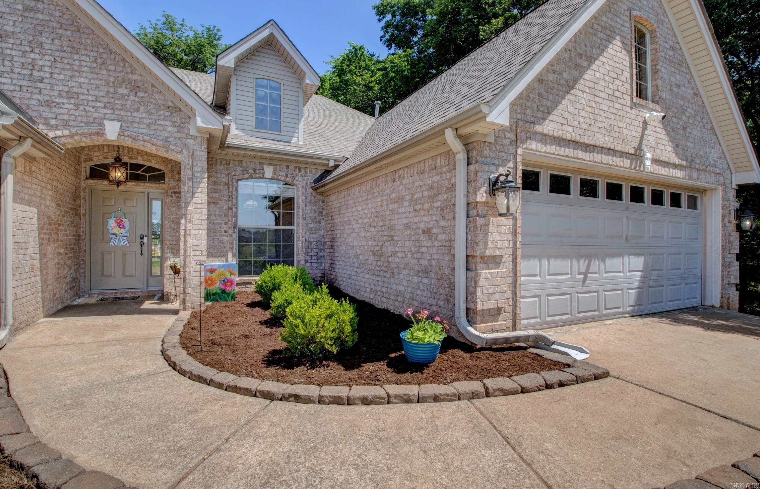 15 Michele  Maumelle, AR