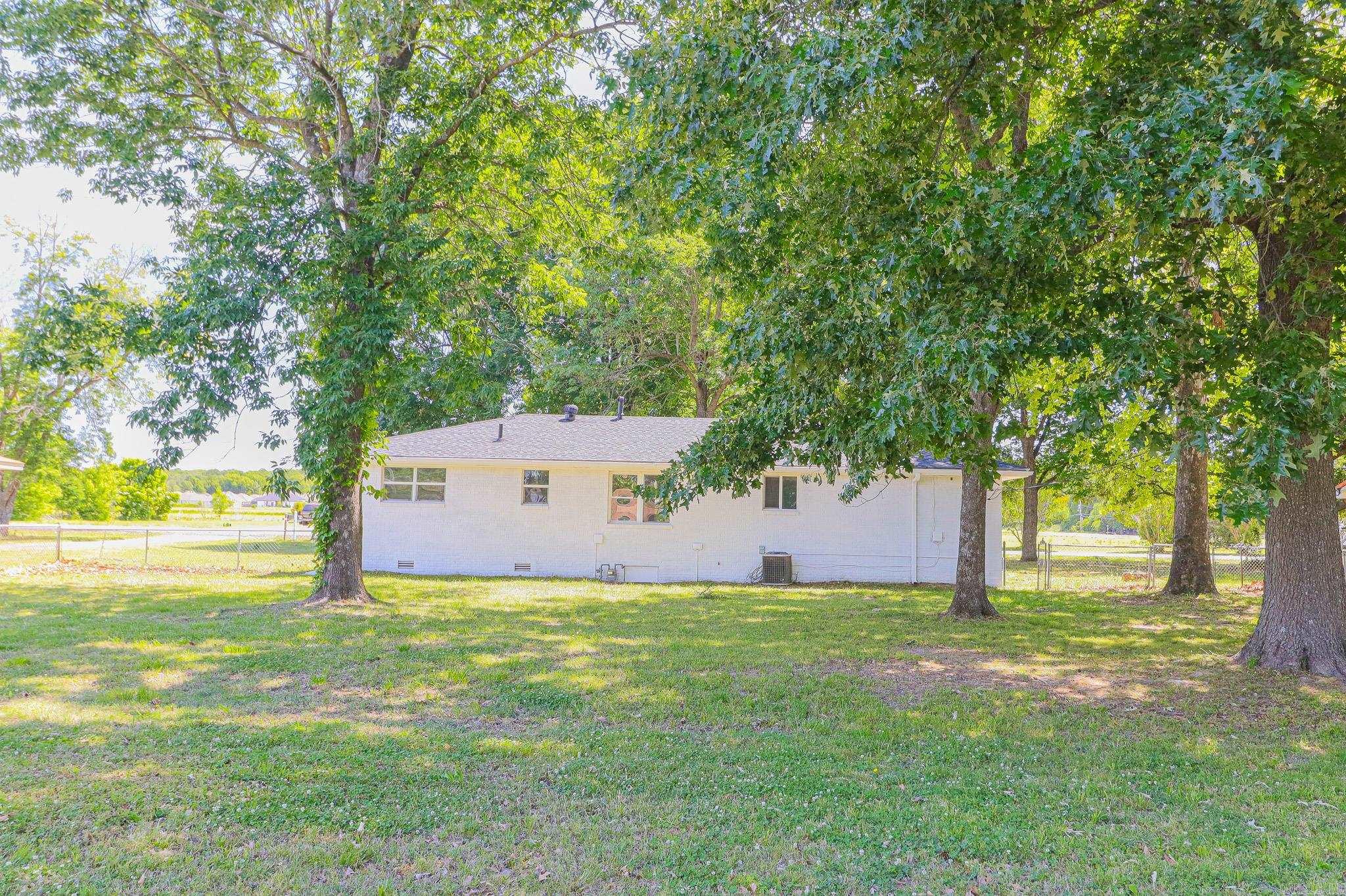 105 Wyatt  Bono, AR