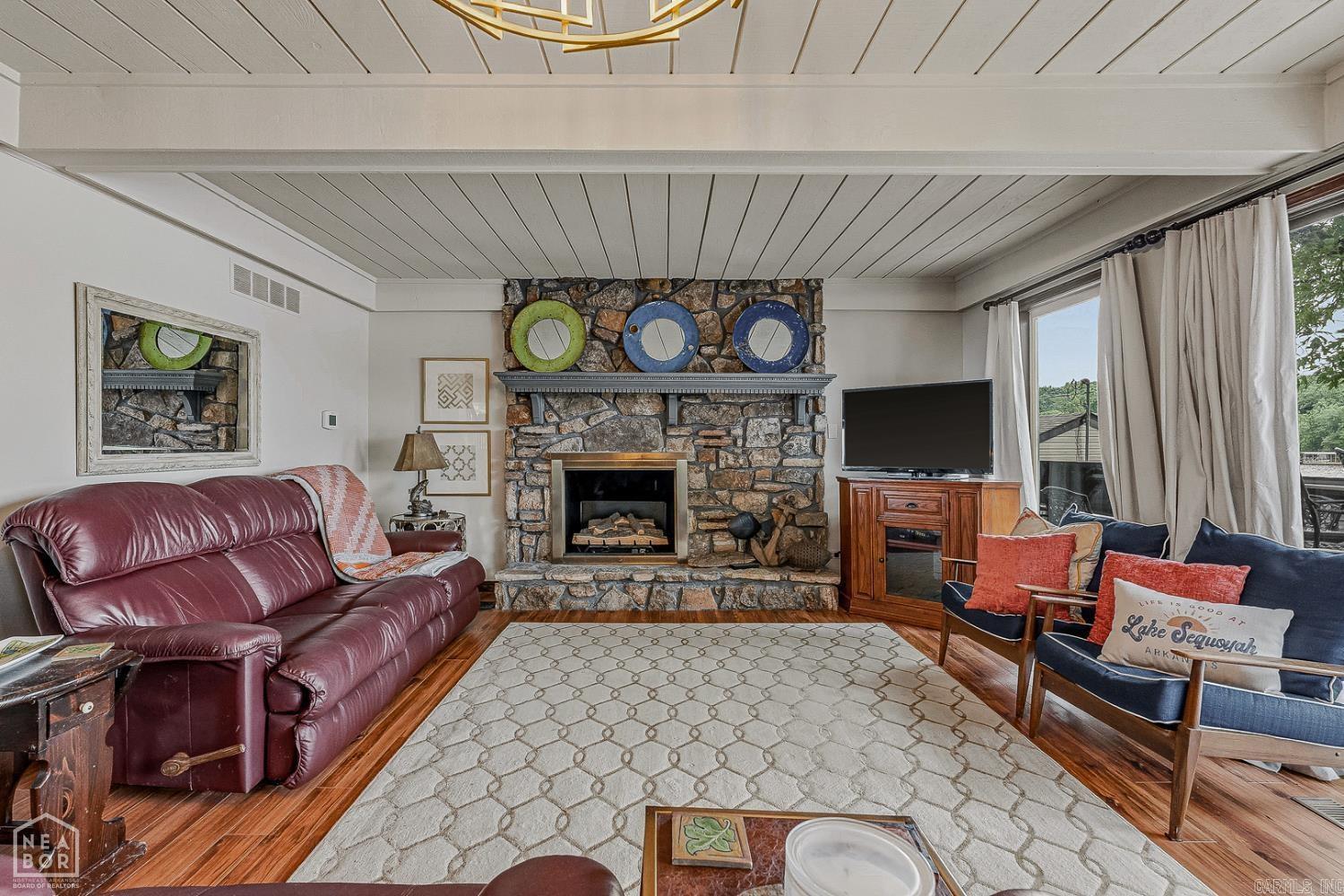 176 E Lakeshore Drive Cherokee Village, AR 72529