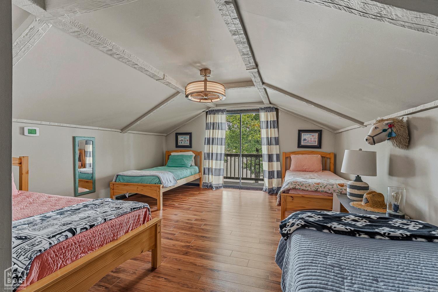 176 E Lakeshore Drive Cherokee Village, AR 72529
