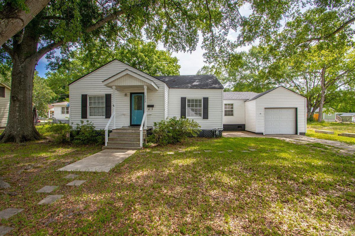 123 N Olive  Benton, AR
