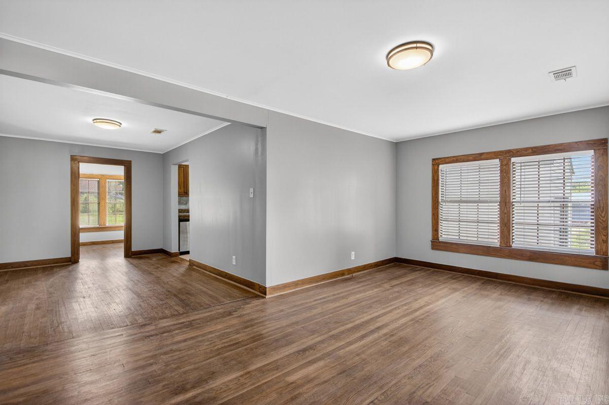 123 N Olive  Benton, AR