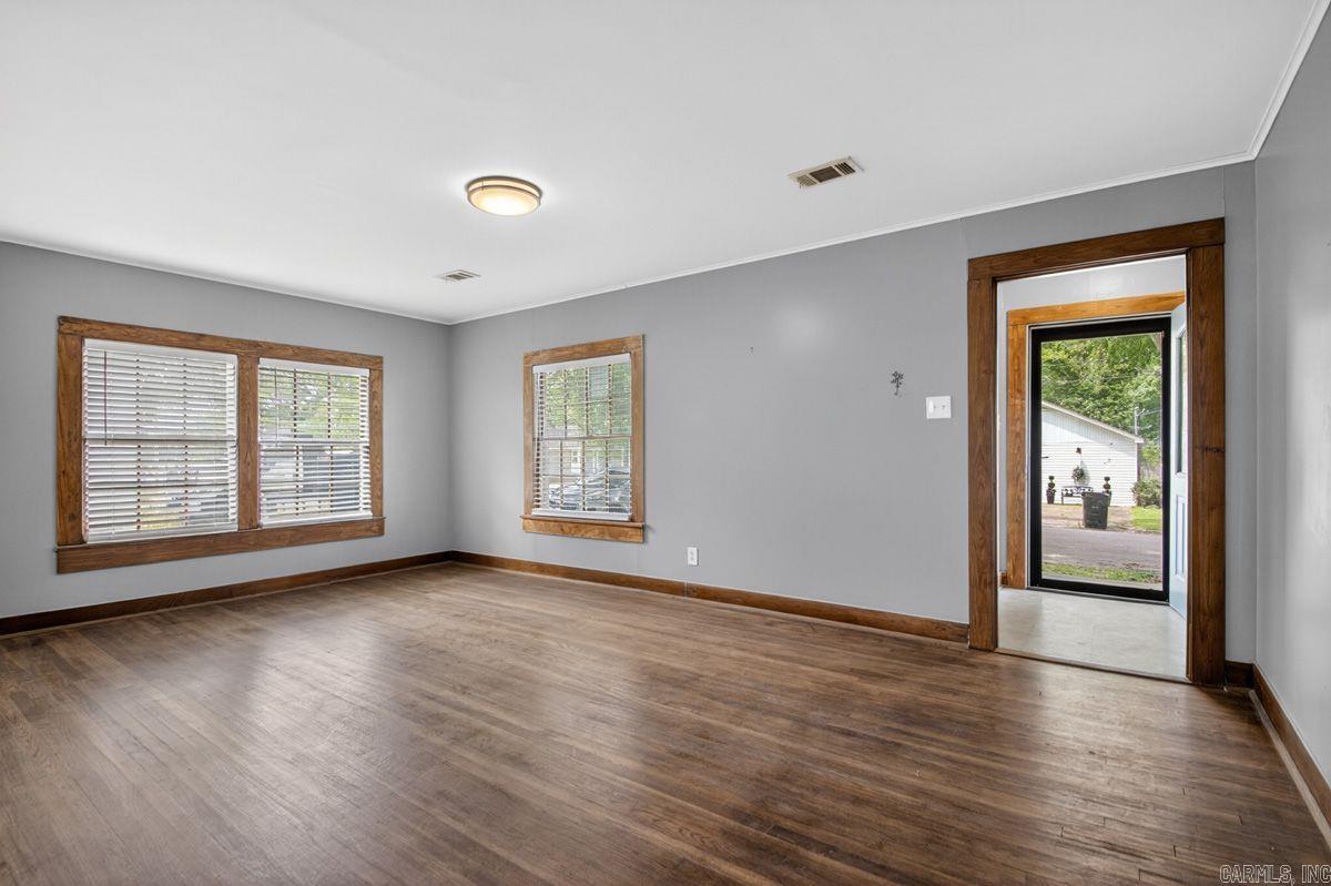 123 N Olive  Benton, AR