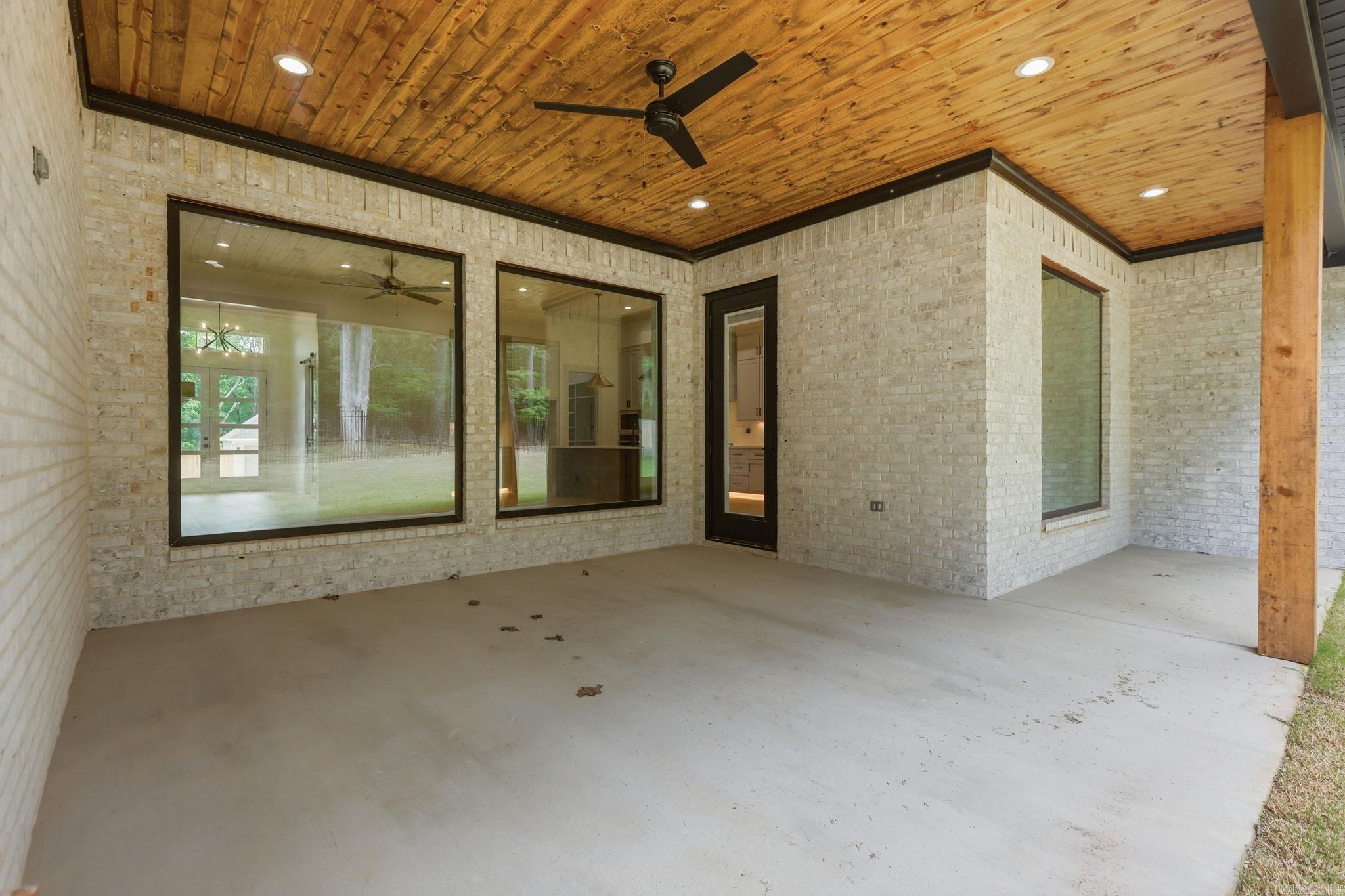 7130 Moon View Place  Alexander, AR