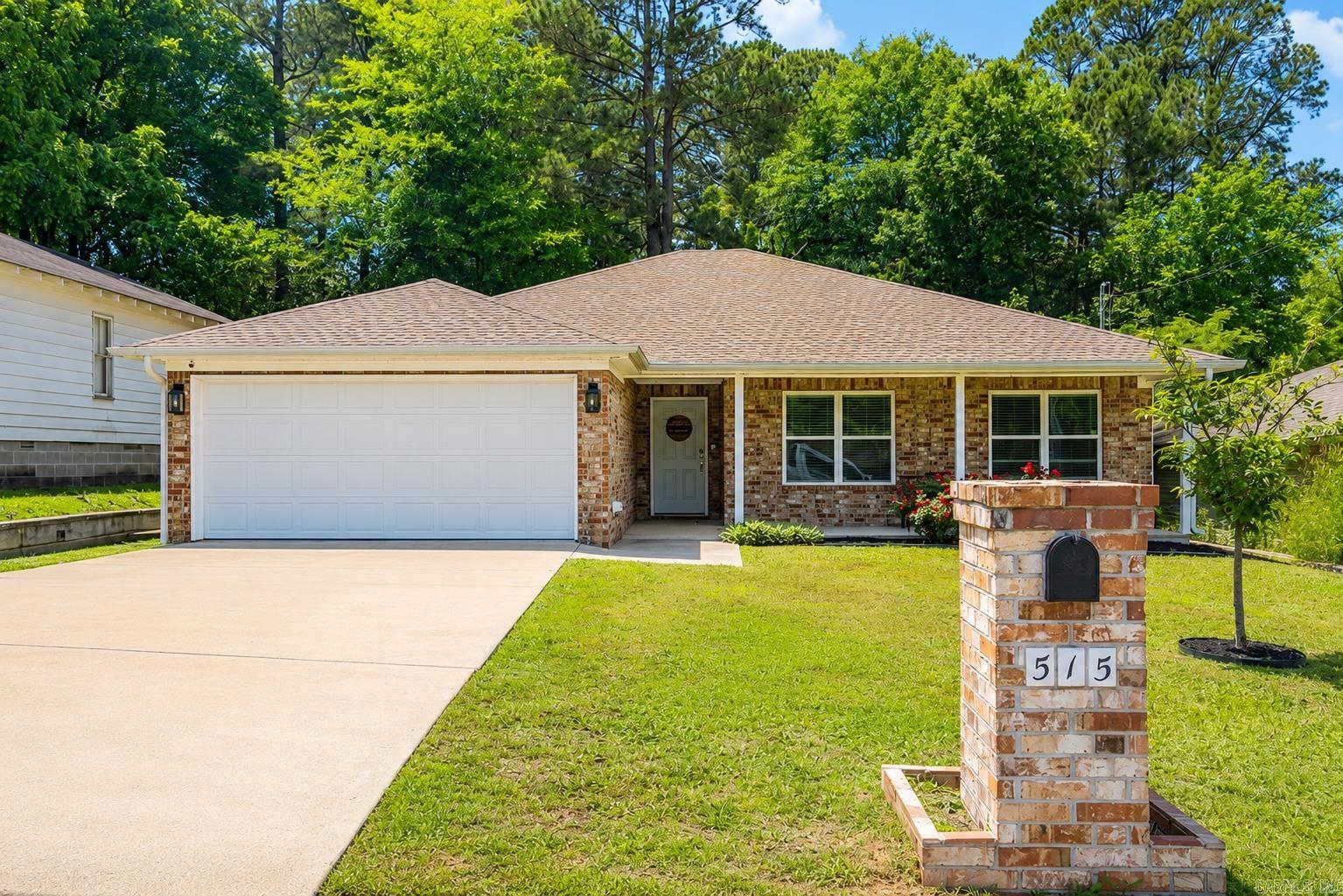 515 S Shady Lane  Benton, AR