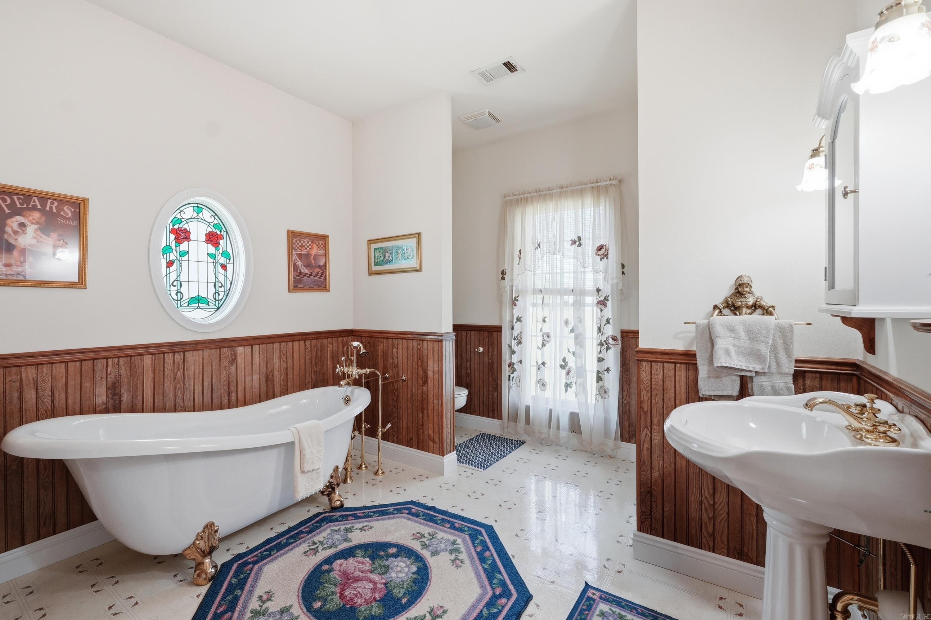 325 Cottage Creek Lane  Bee Branch, AR