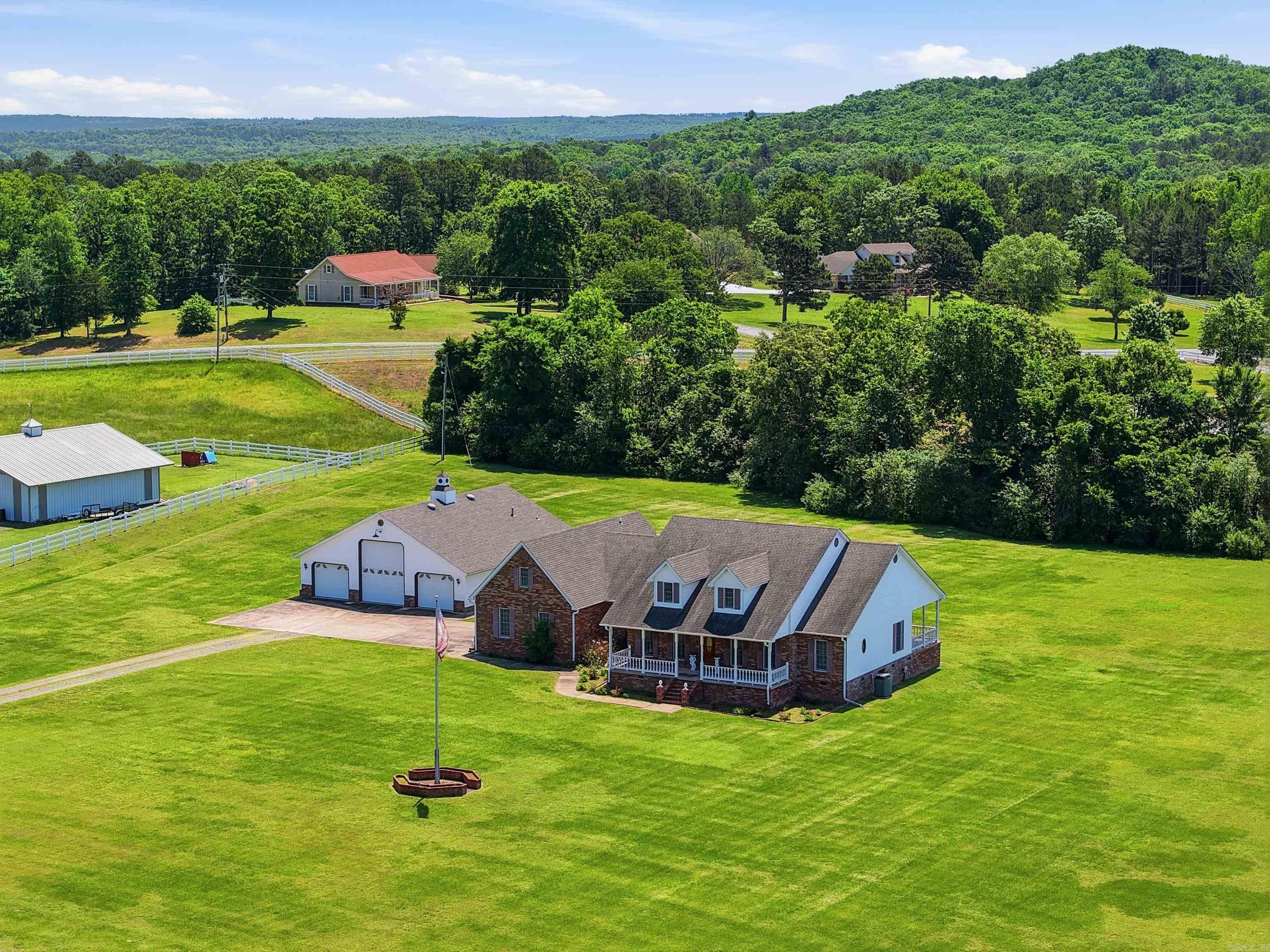 325 Cottage Creek Lane  Bee Branch, AR