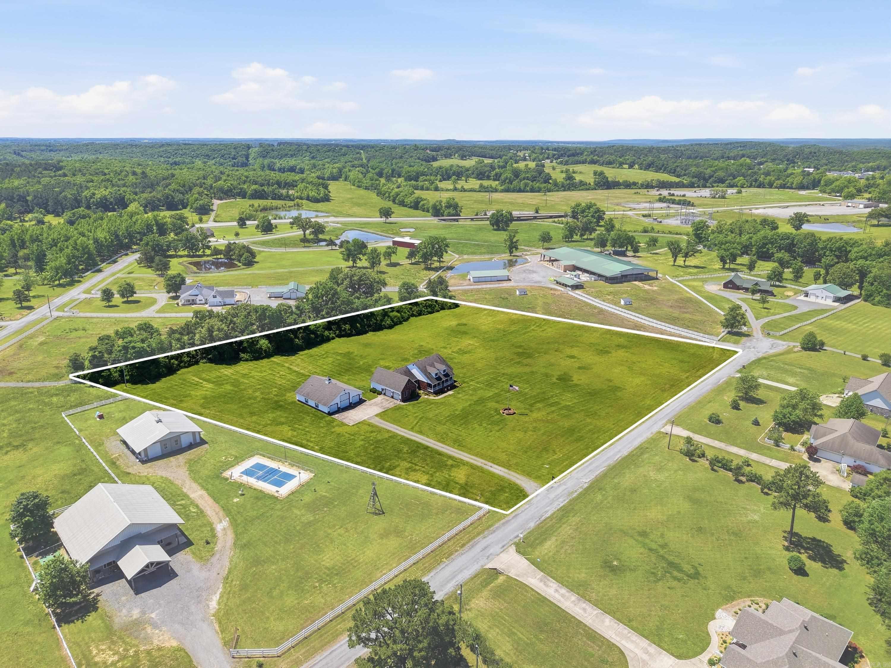 325 Cottage Creek Lane  Bee Branch, AR