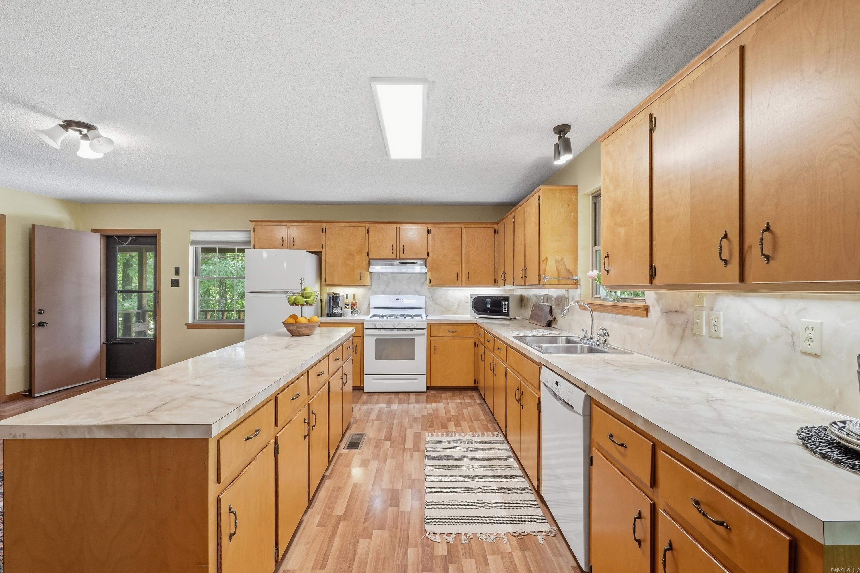 4401 Peeler Bend  Benton, AR
