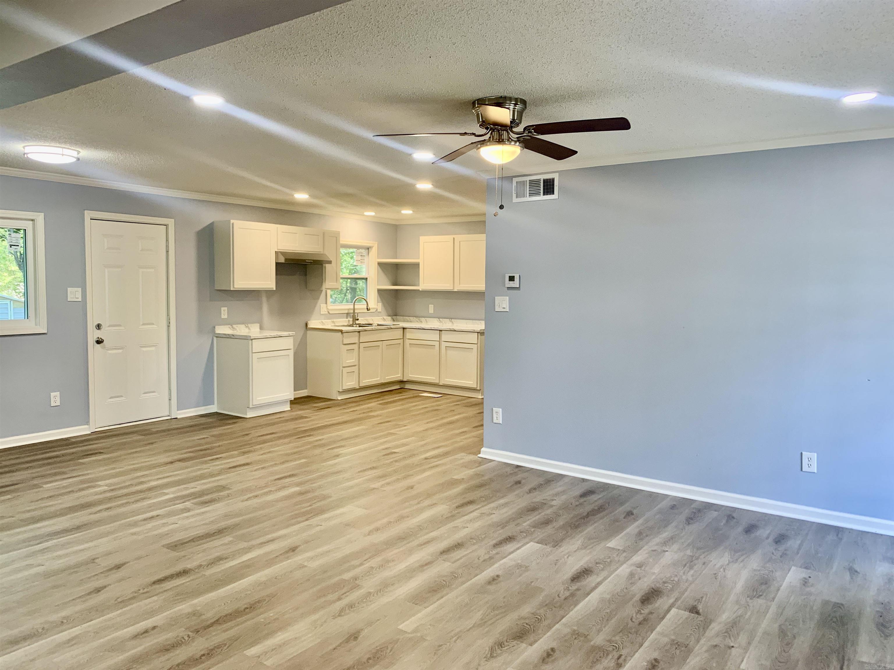 5 Roxbury  Little Rock, AR