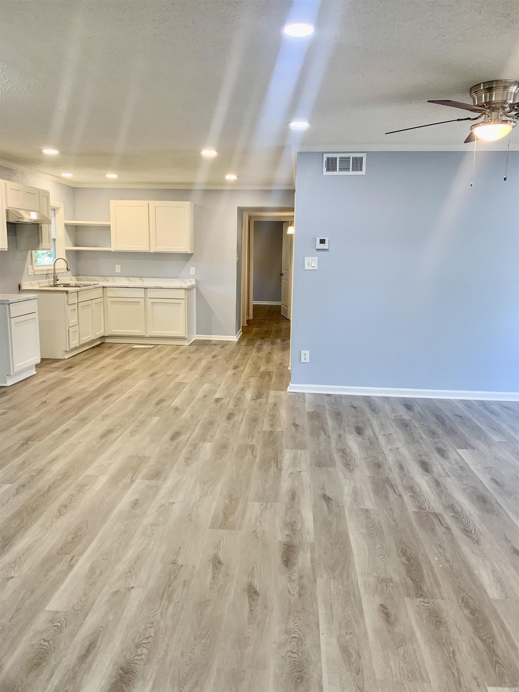 5 Roxbury  Little Rock, AR