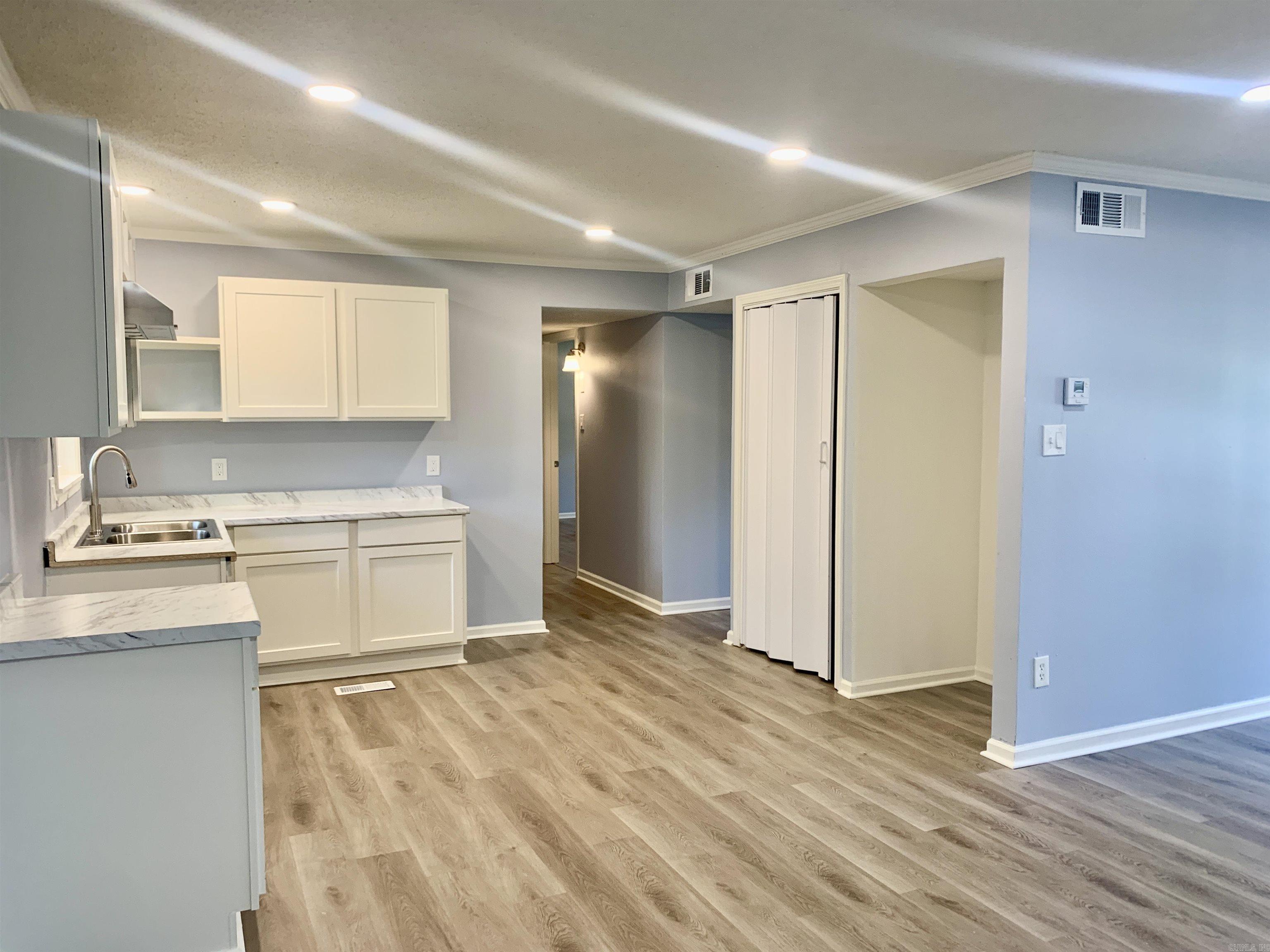 5 Roxbury  Little Rock, AR