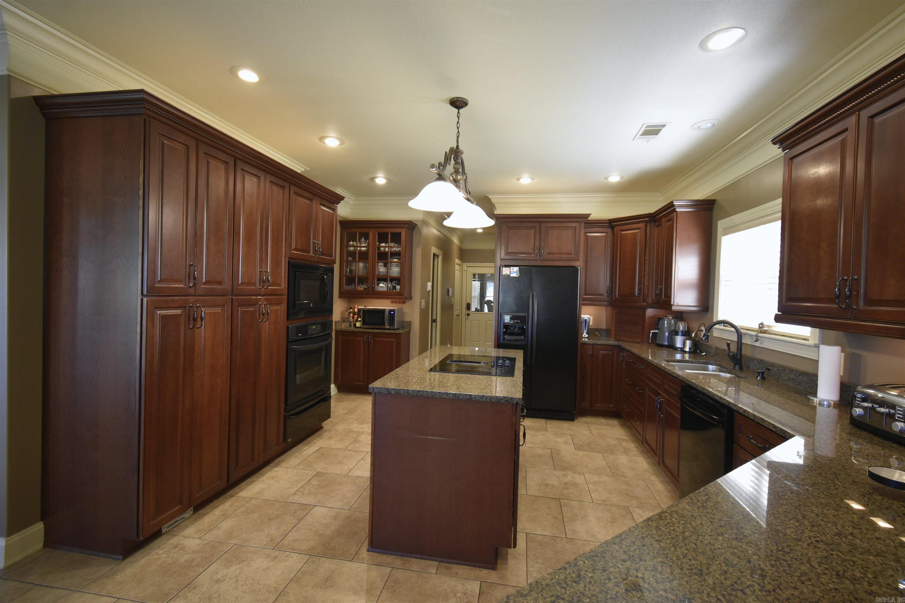 3321 Prestwick Cir  Jonesboro, AR