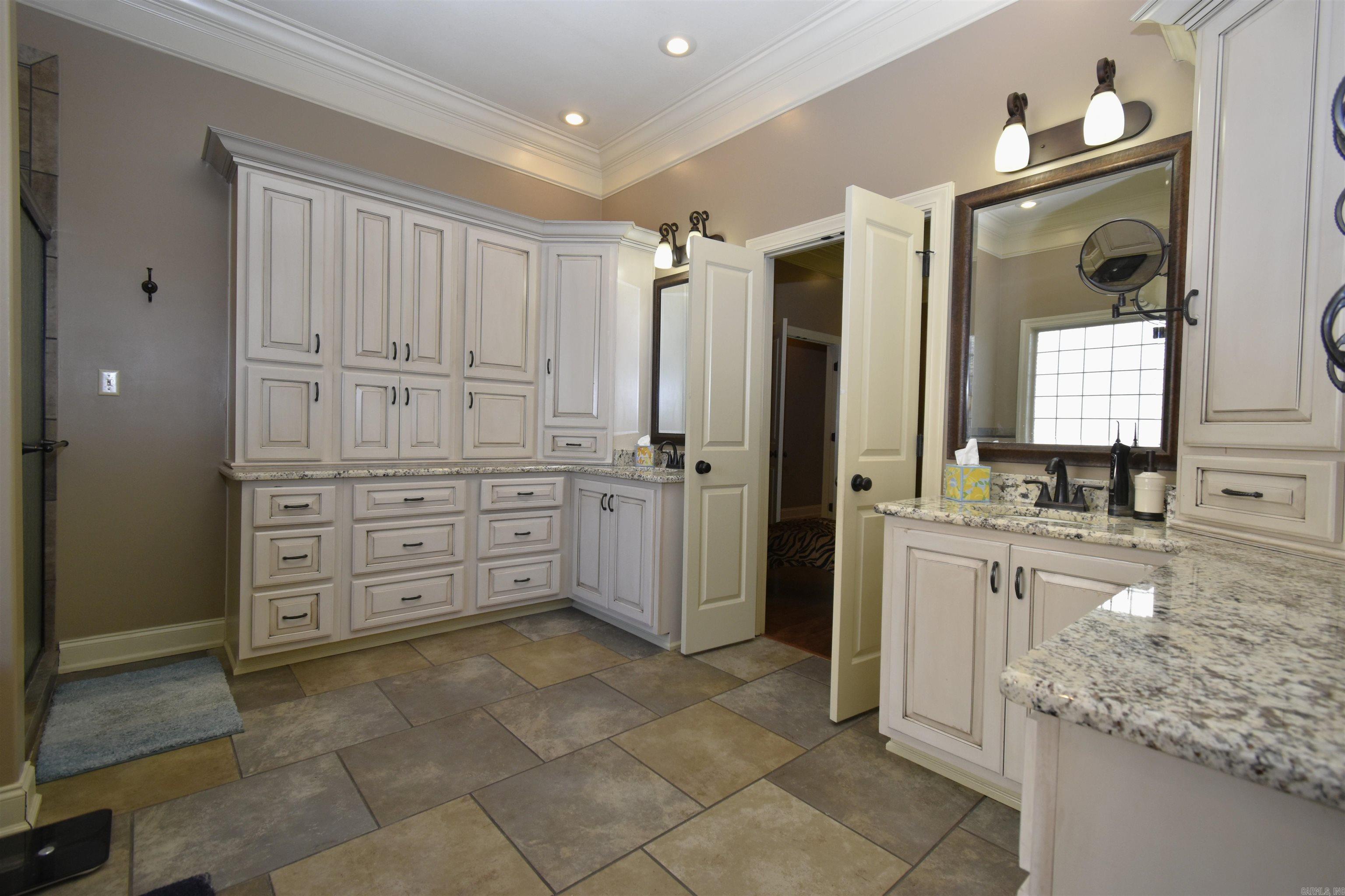 3321 Prestwick Cir  Jonesboro, AR