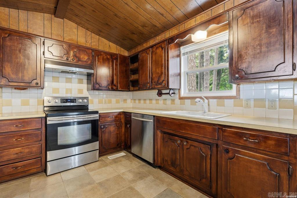 325 Cain  Hot Springs, AR