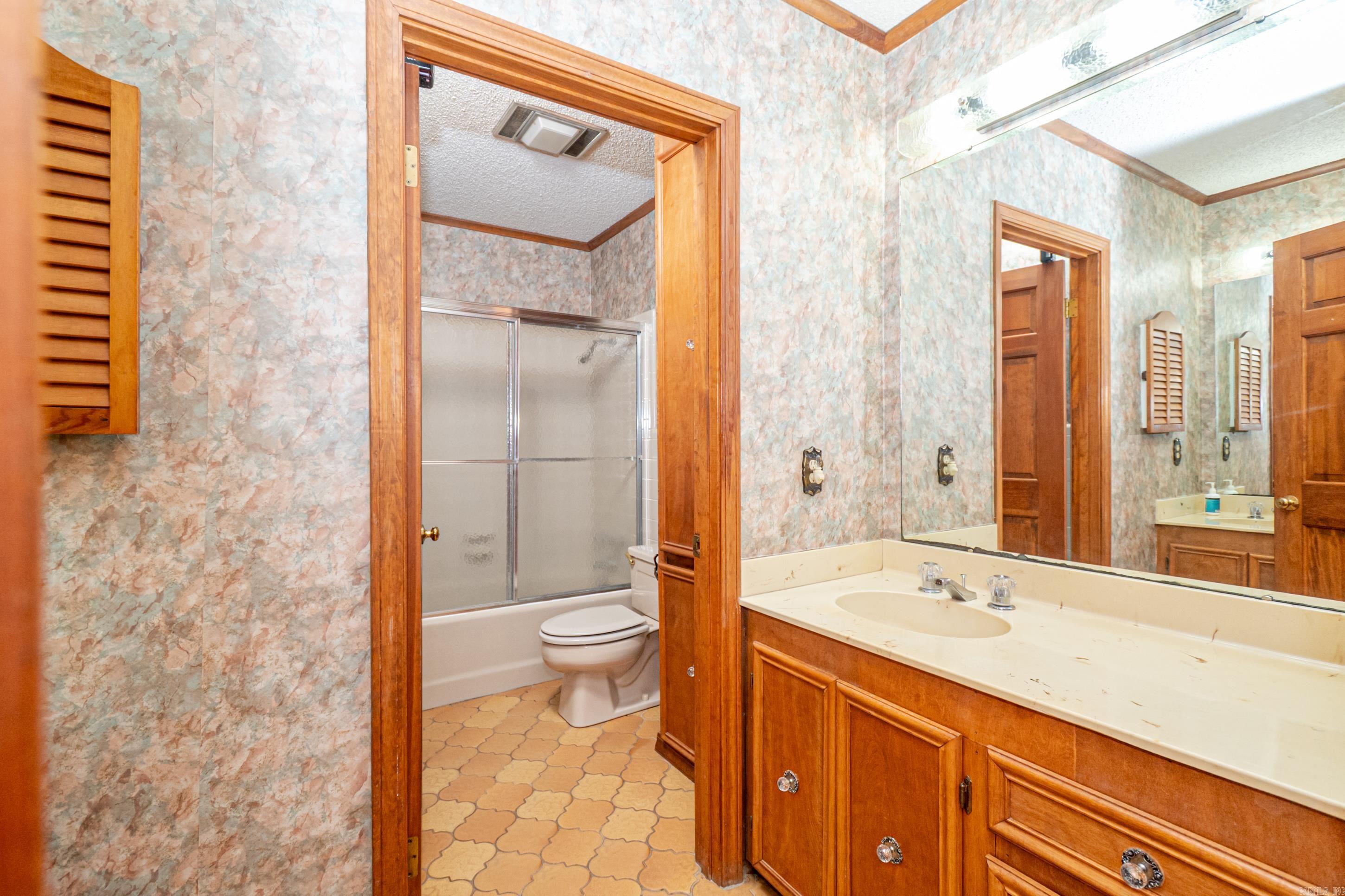 214 Millcreek Dr El Dorado, AR 71730