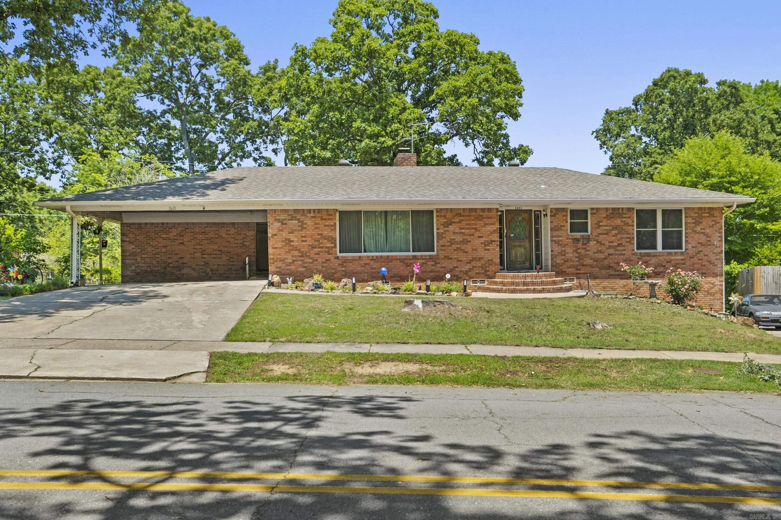 1621 Crestwood  North Little Rock, AR