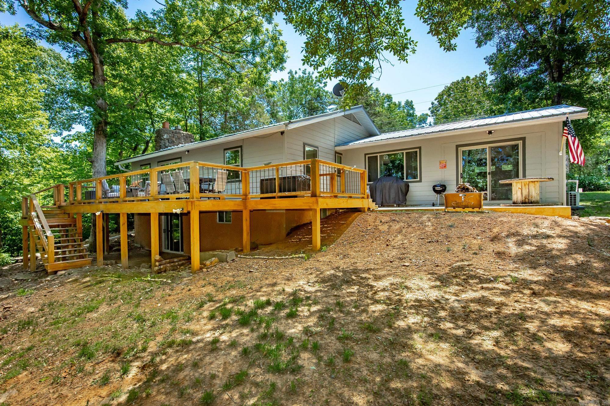 39 Bucks Rd.  Greers Ferry, AR