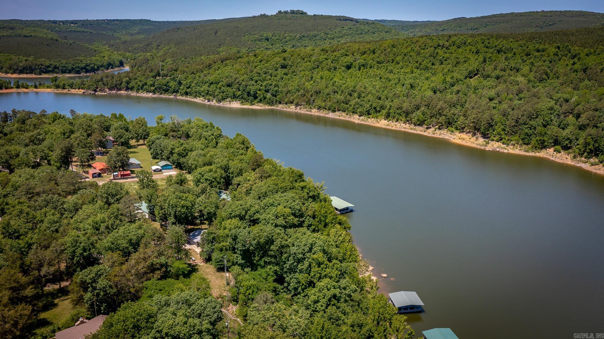 39 Bucks Rd.  Greers Ferry, AR