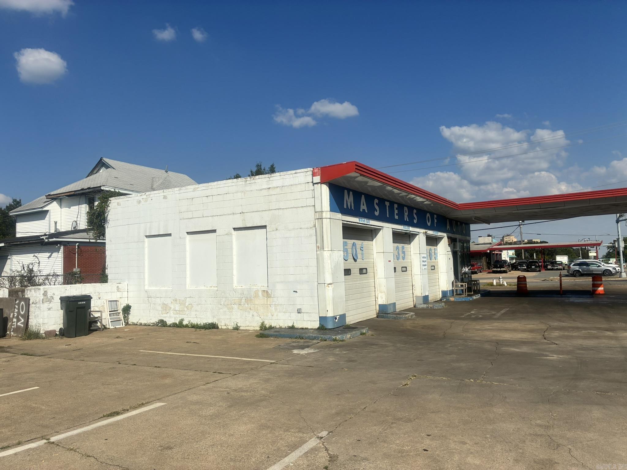 600 W Roosevelt  Little Rock, AR