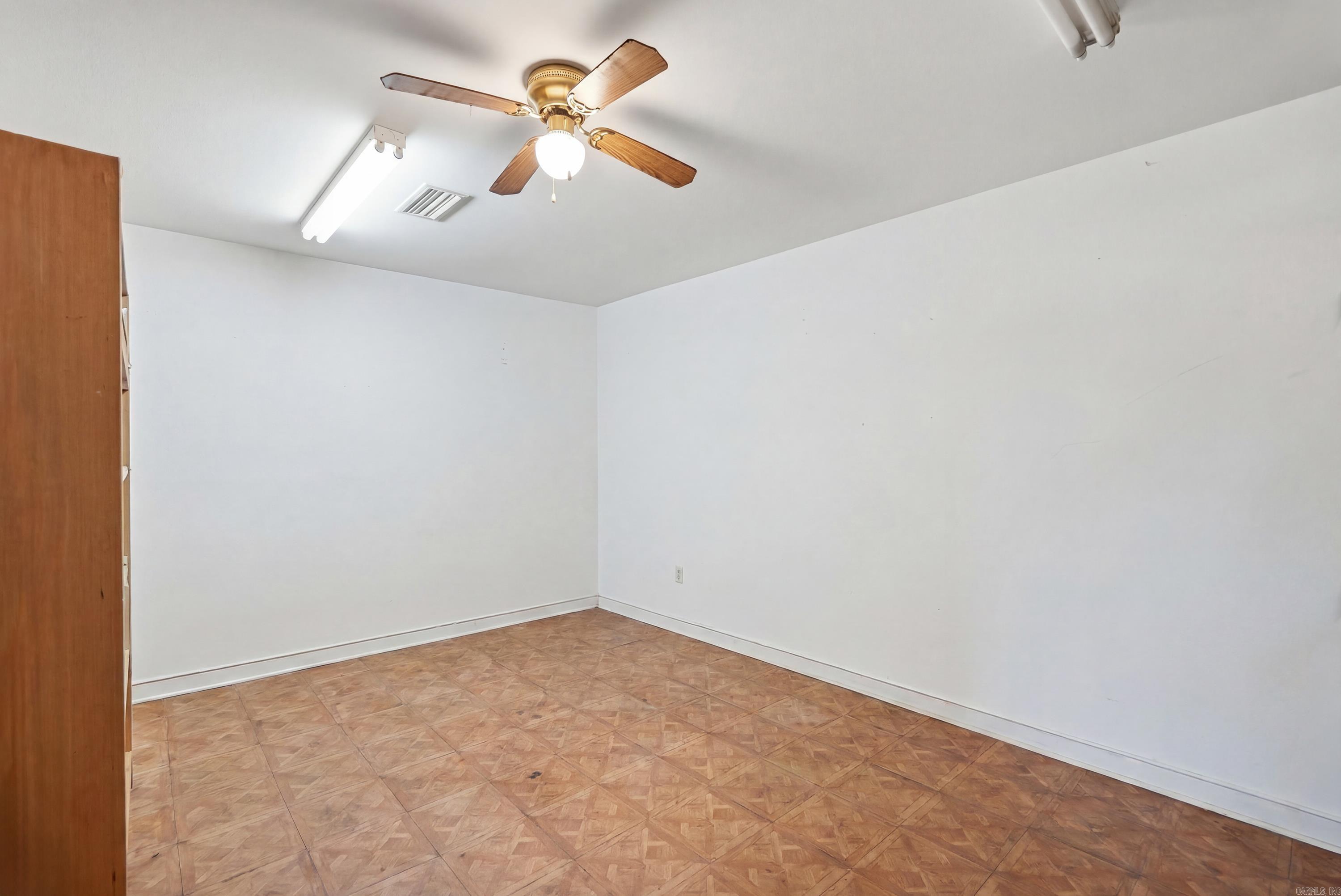 31 Azalea  Benton, AR