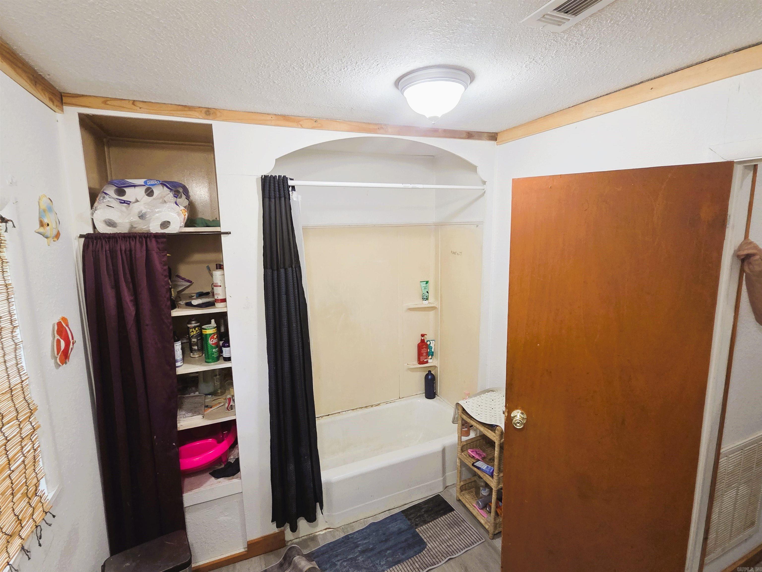 1710 W 375  Mena, AR
