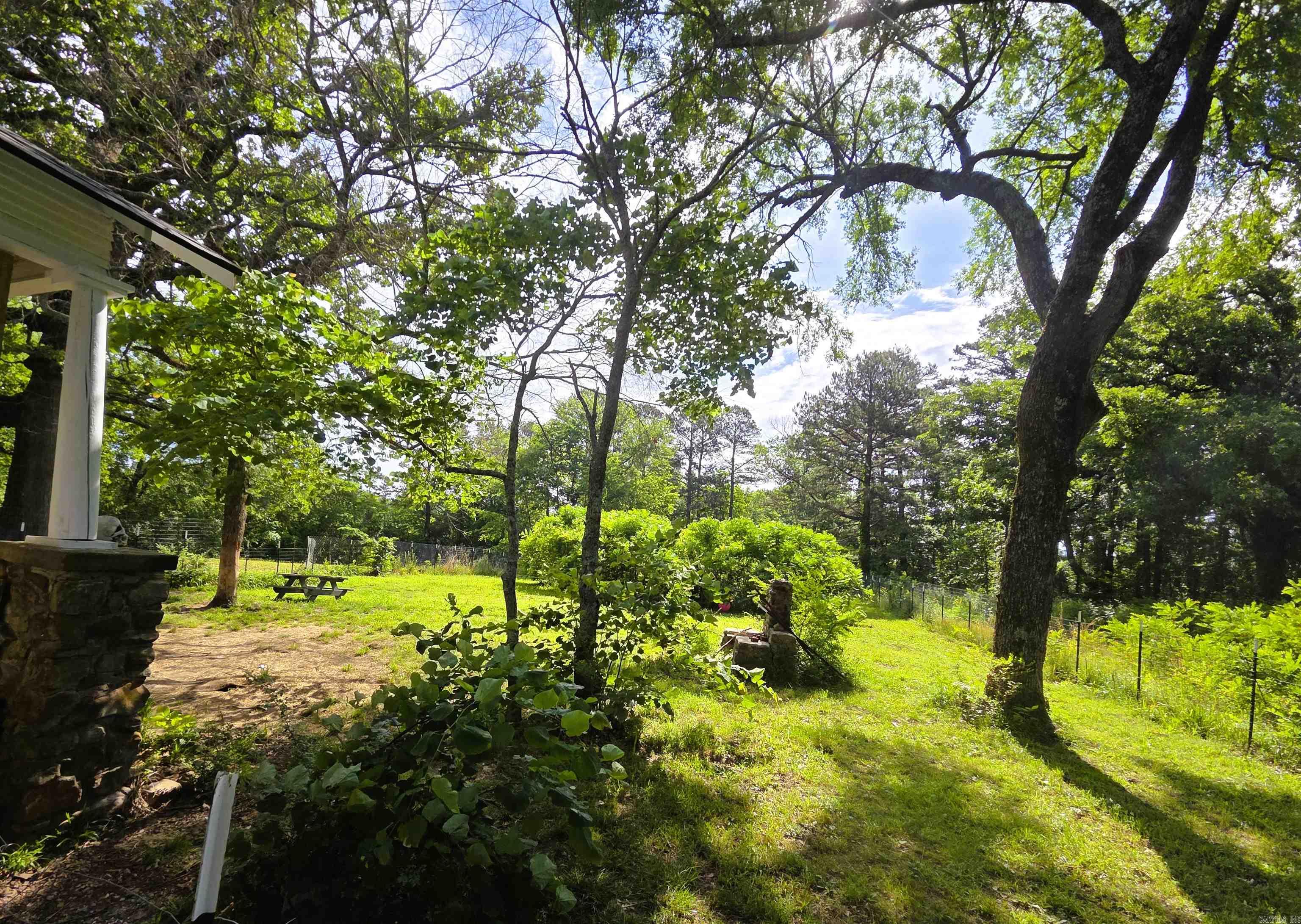 1710 W 375  Mena, AR