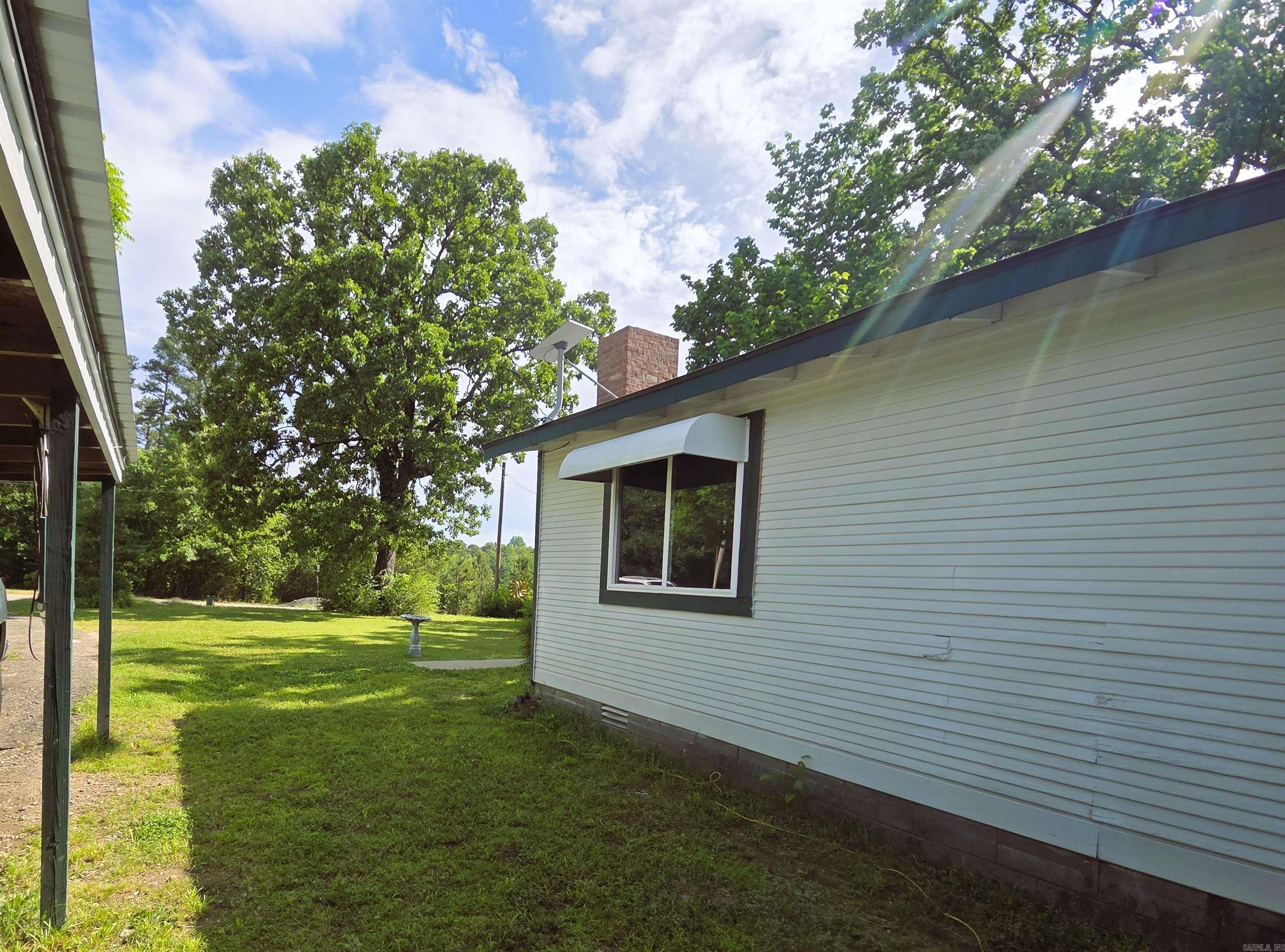 1710 W 375  Mena, AR