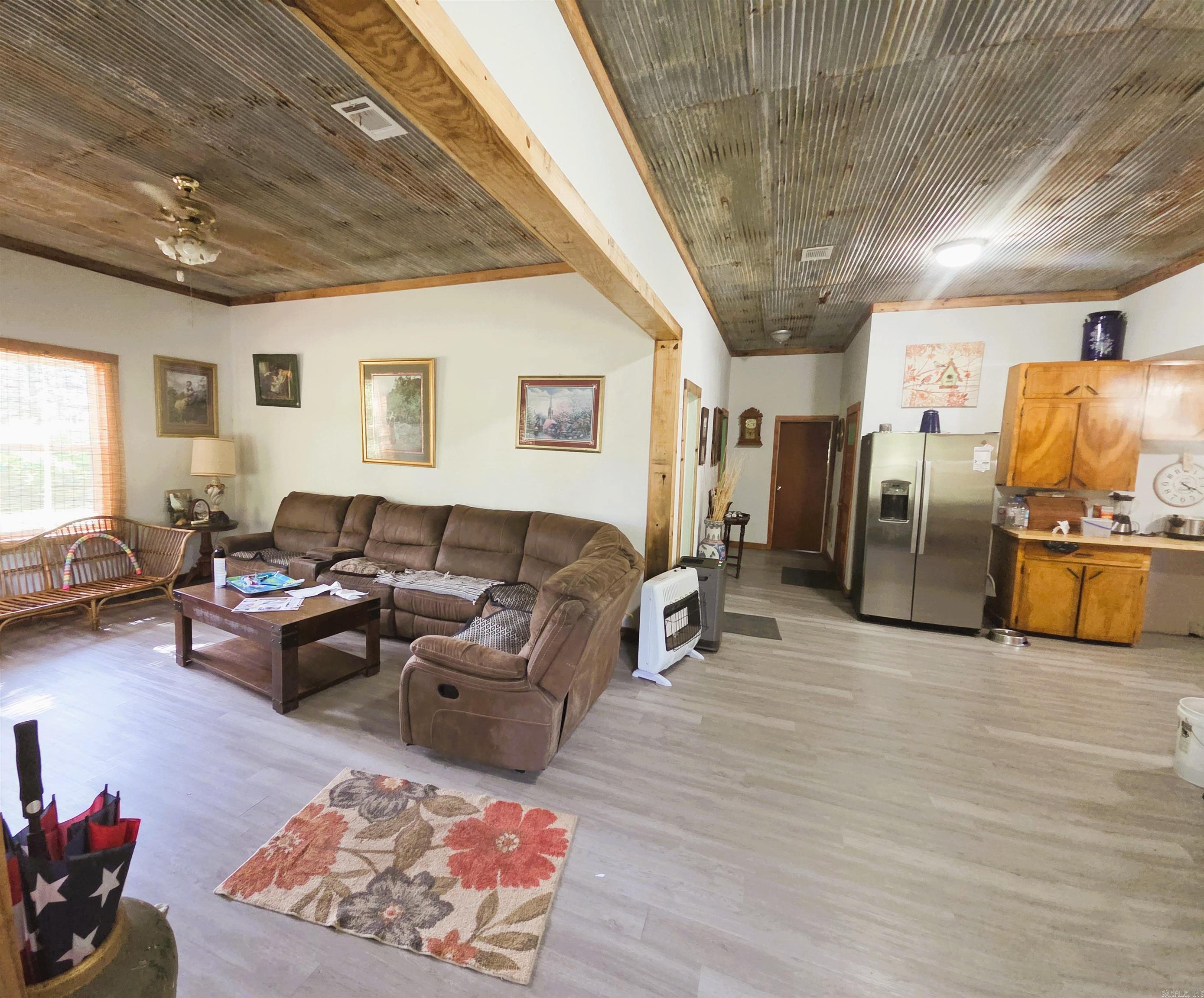 1710 W 375  Mena, AR
