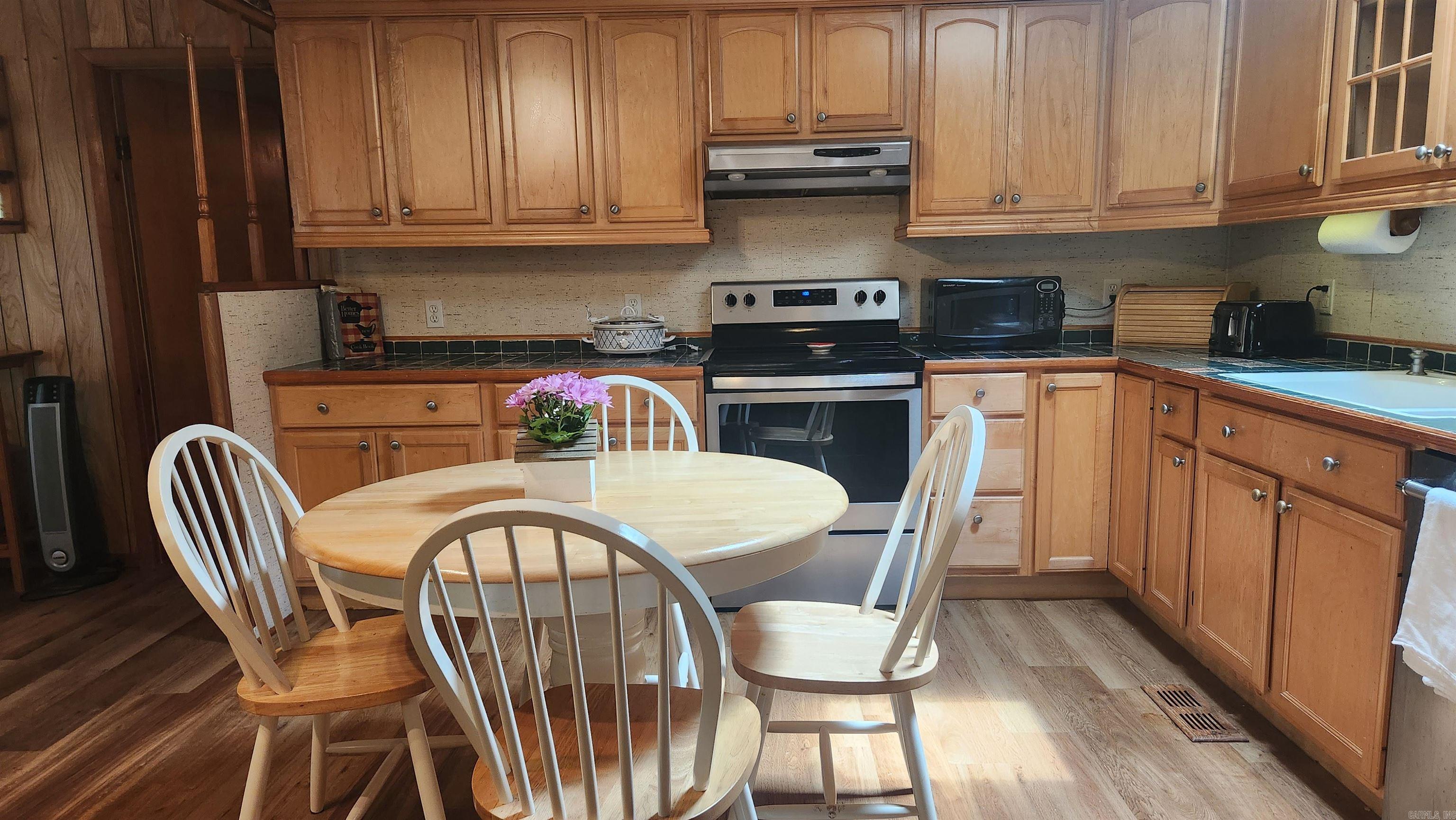24 Wooded Acres  Mount Ida, AR