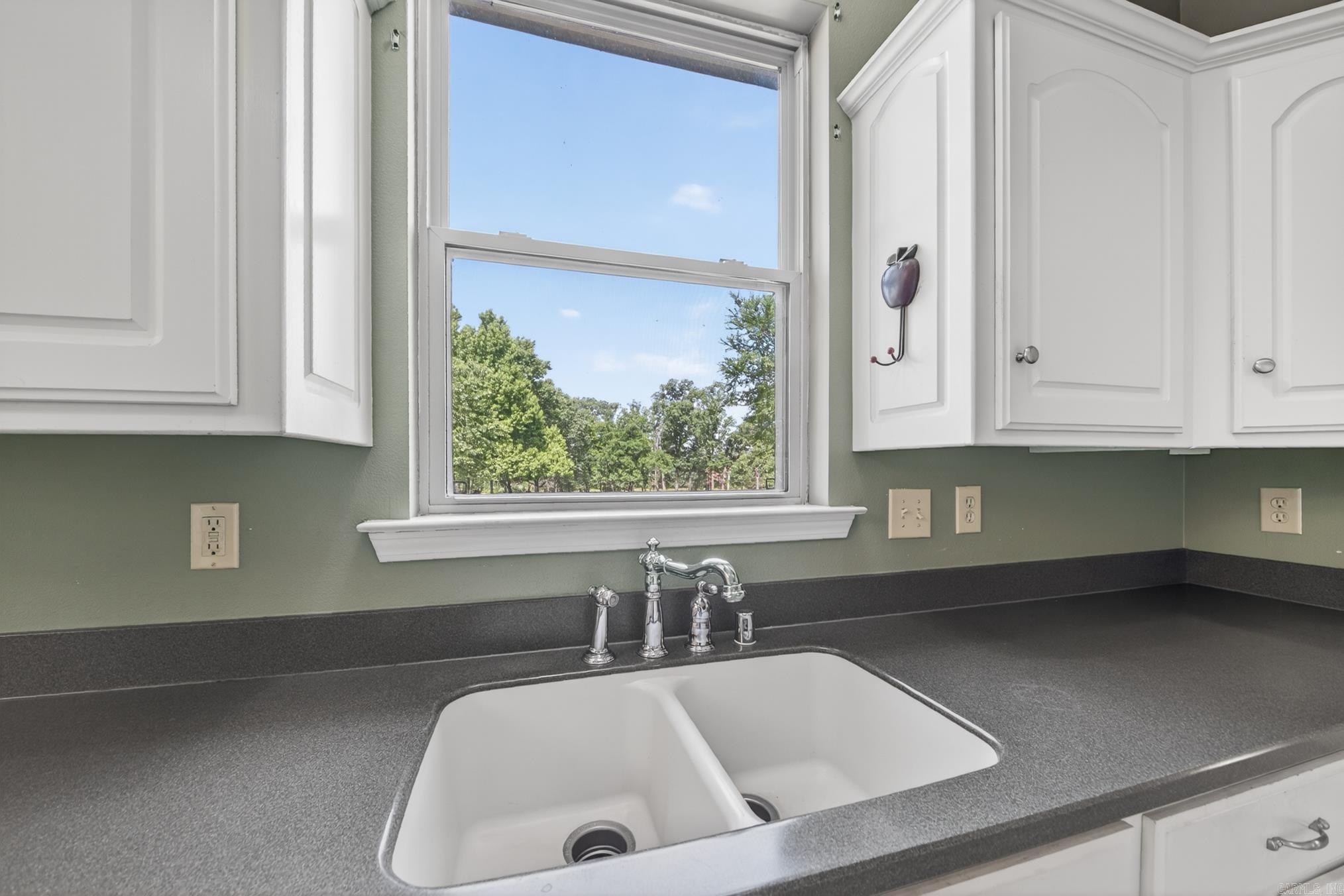 741 E Main  Austin, AR