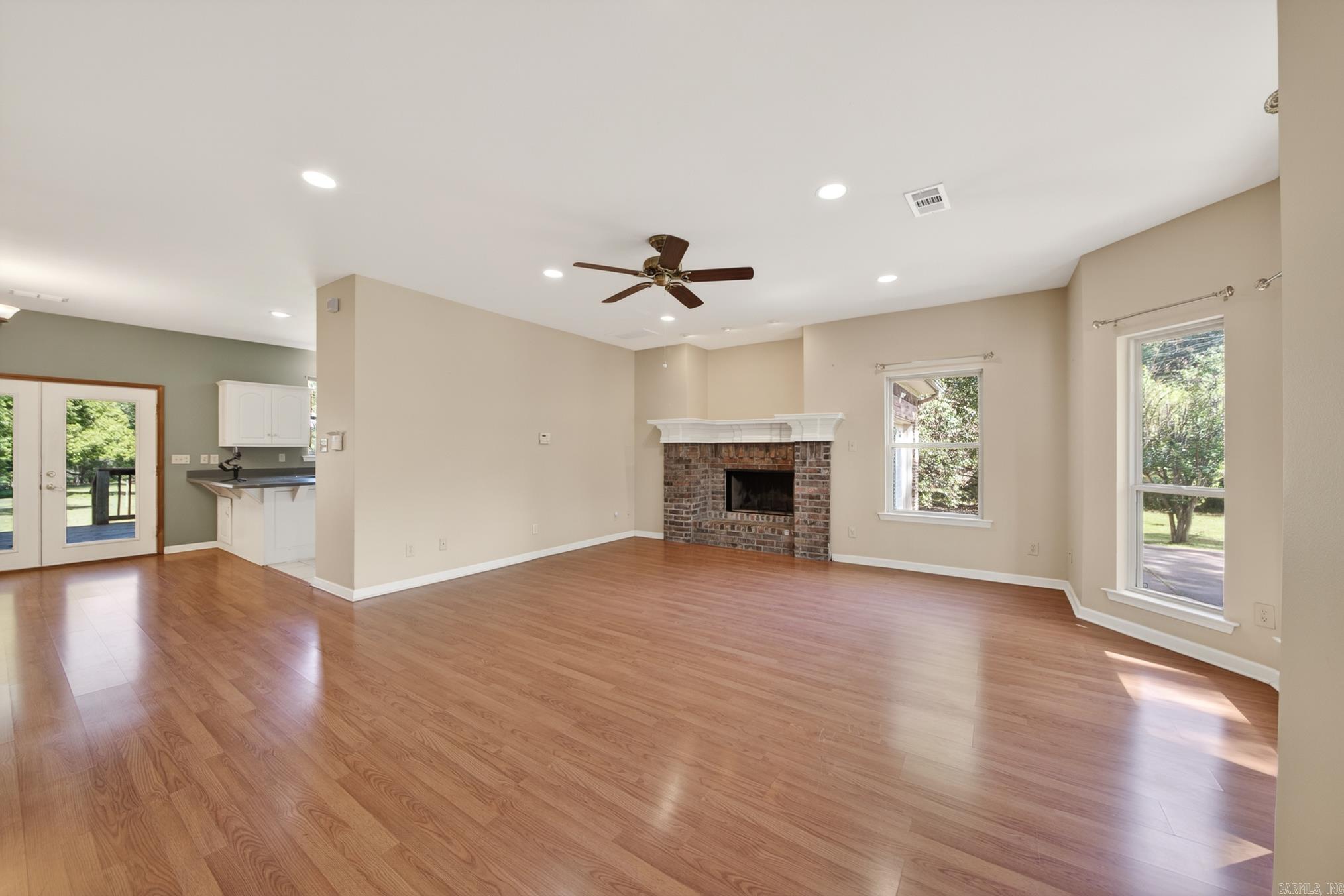 741 E Main  Austin, AR