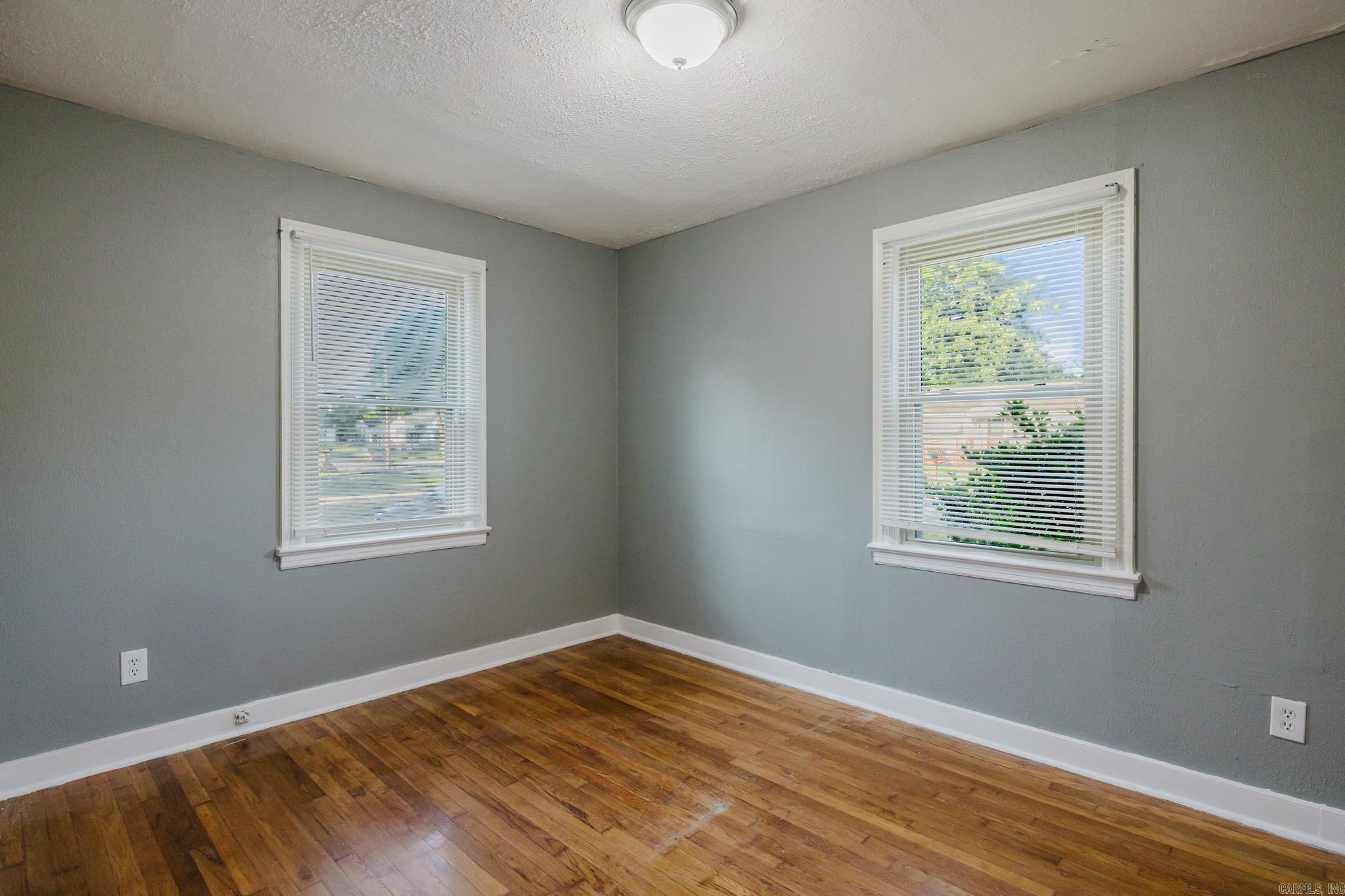 1720 Pinewood  Little Rock, AR