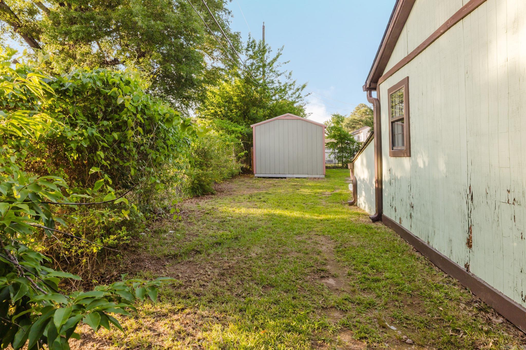 1720 Pinewood  Little Rock, AR