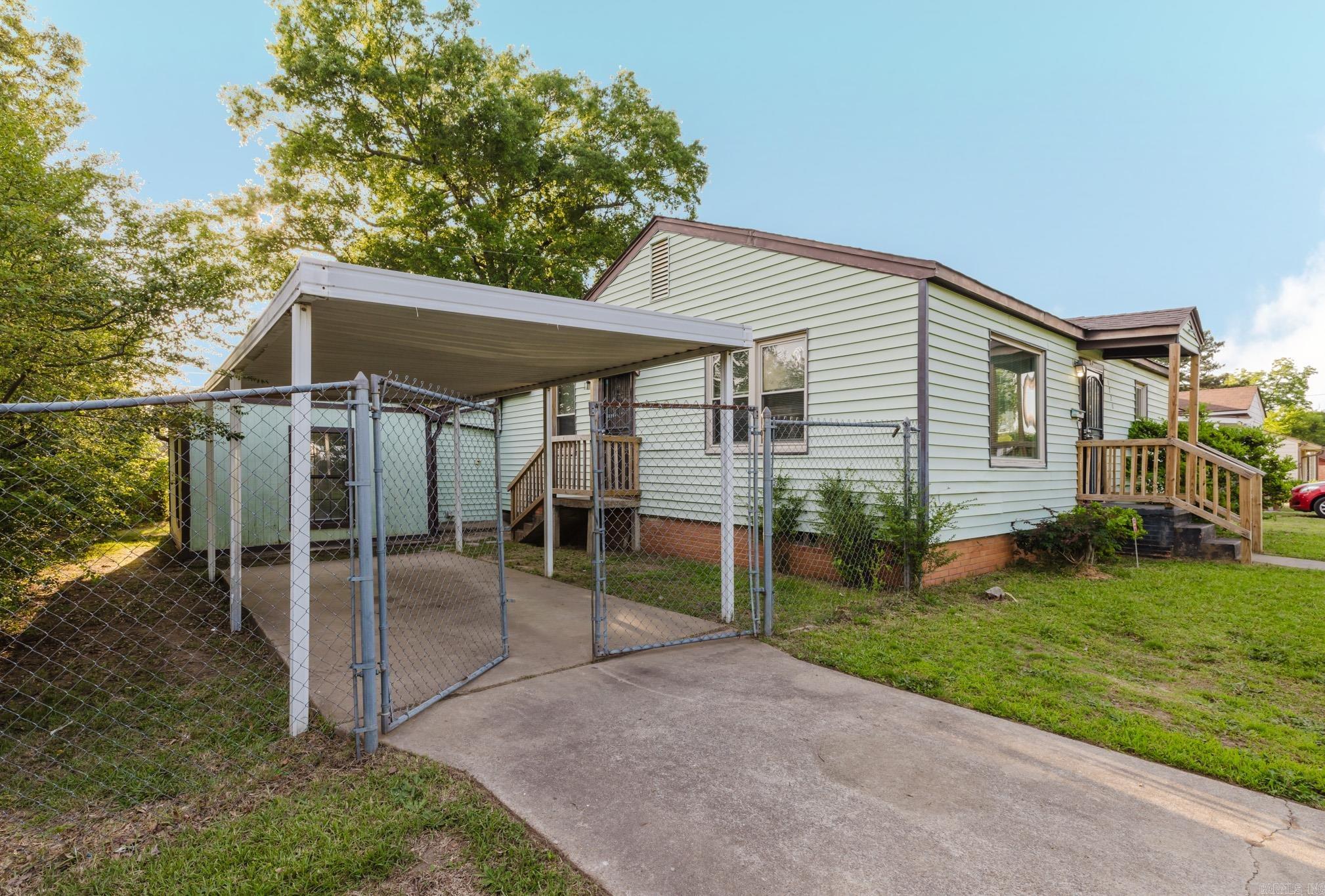 1720 Pinewood  Little Rock, AR