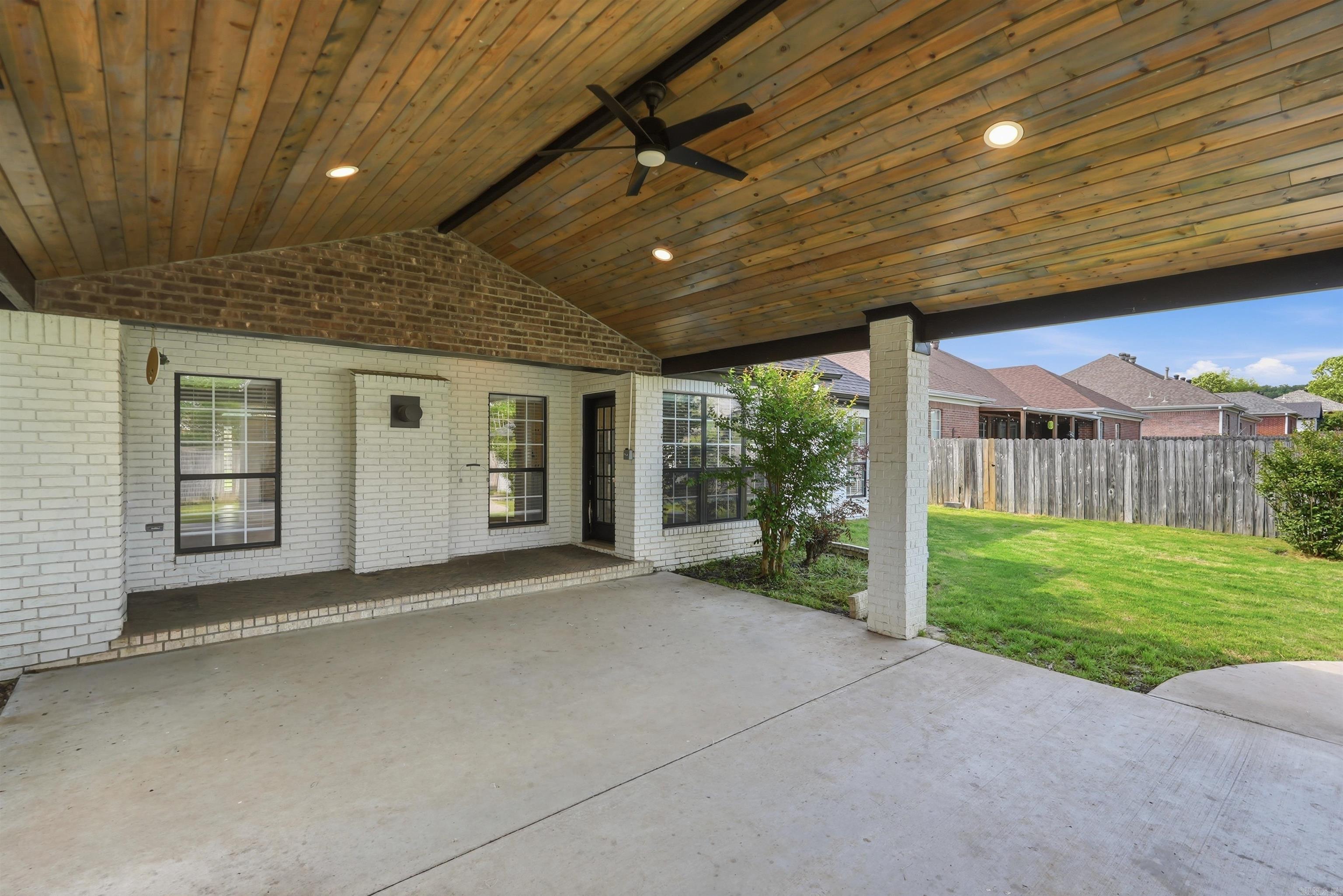 1810 Amelia  Conway, AR