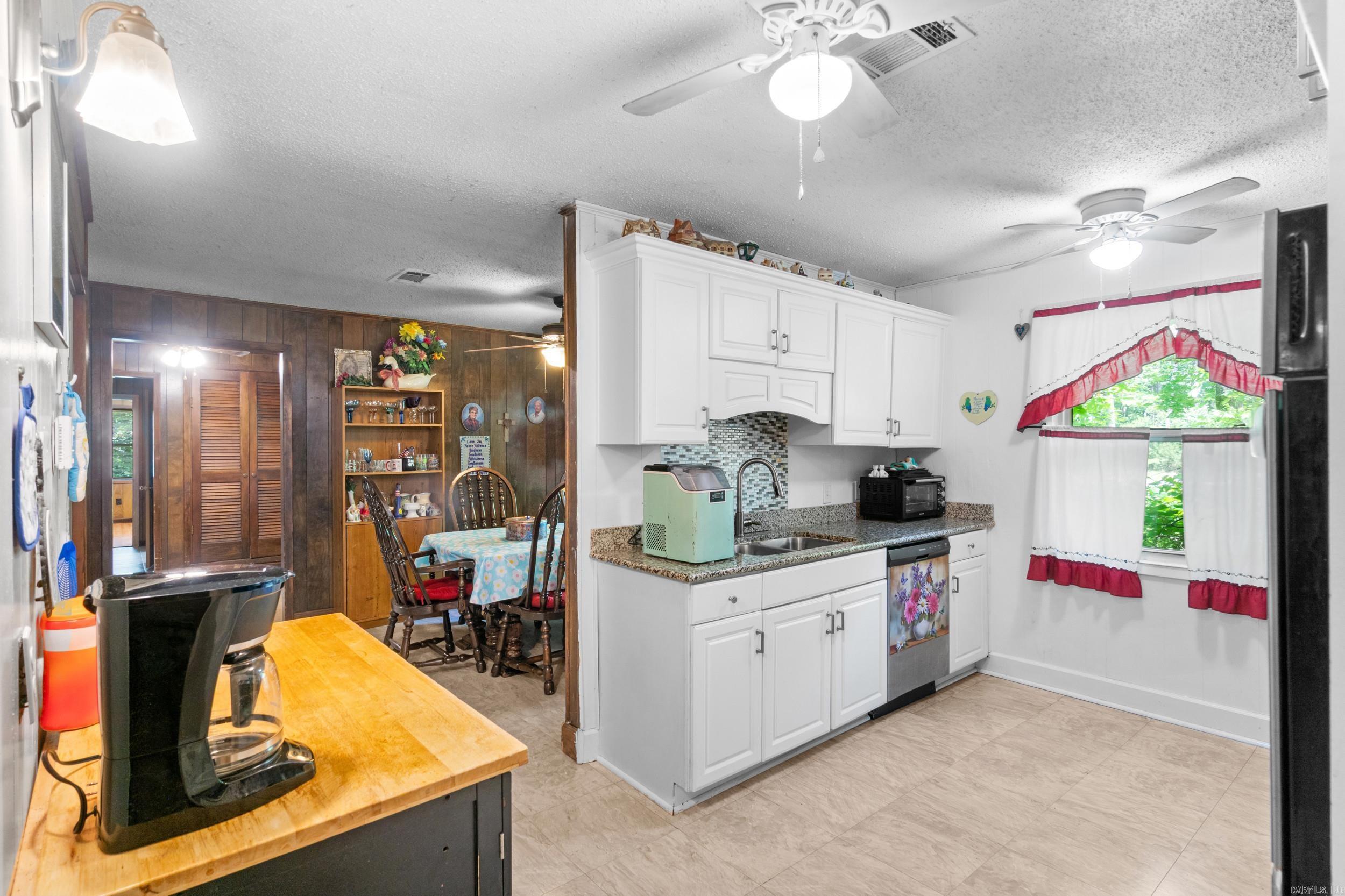 71 HWY 92 W  Higden, AR