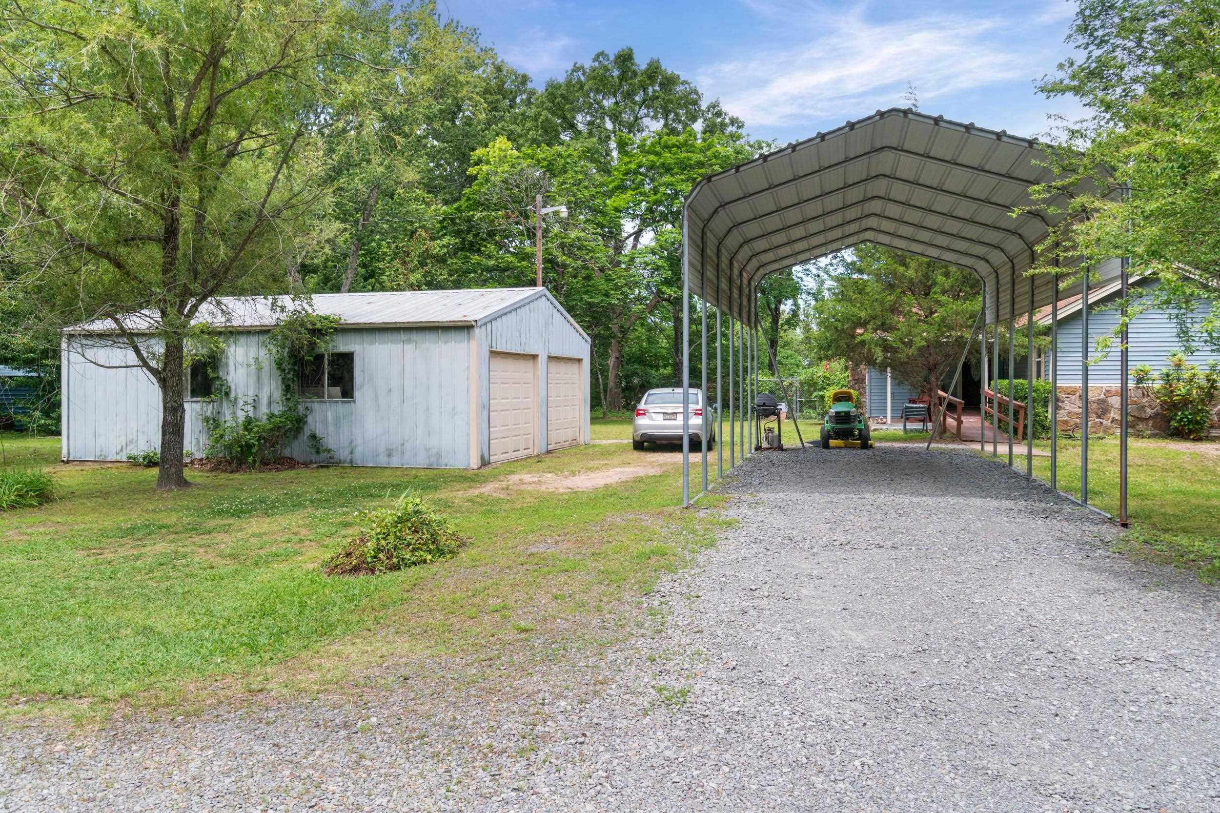 71 HWY 92 W  Higden, AR