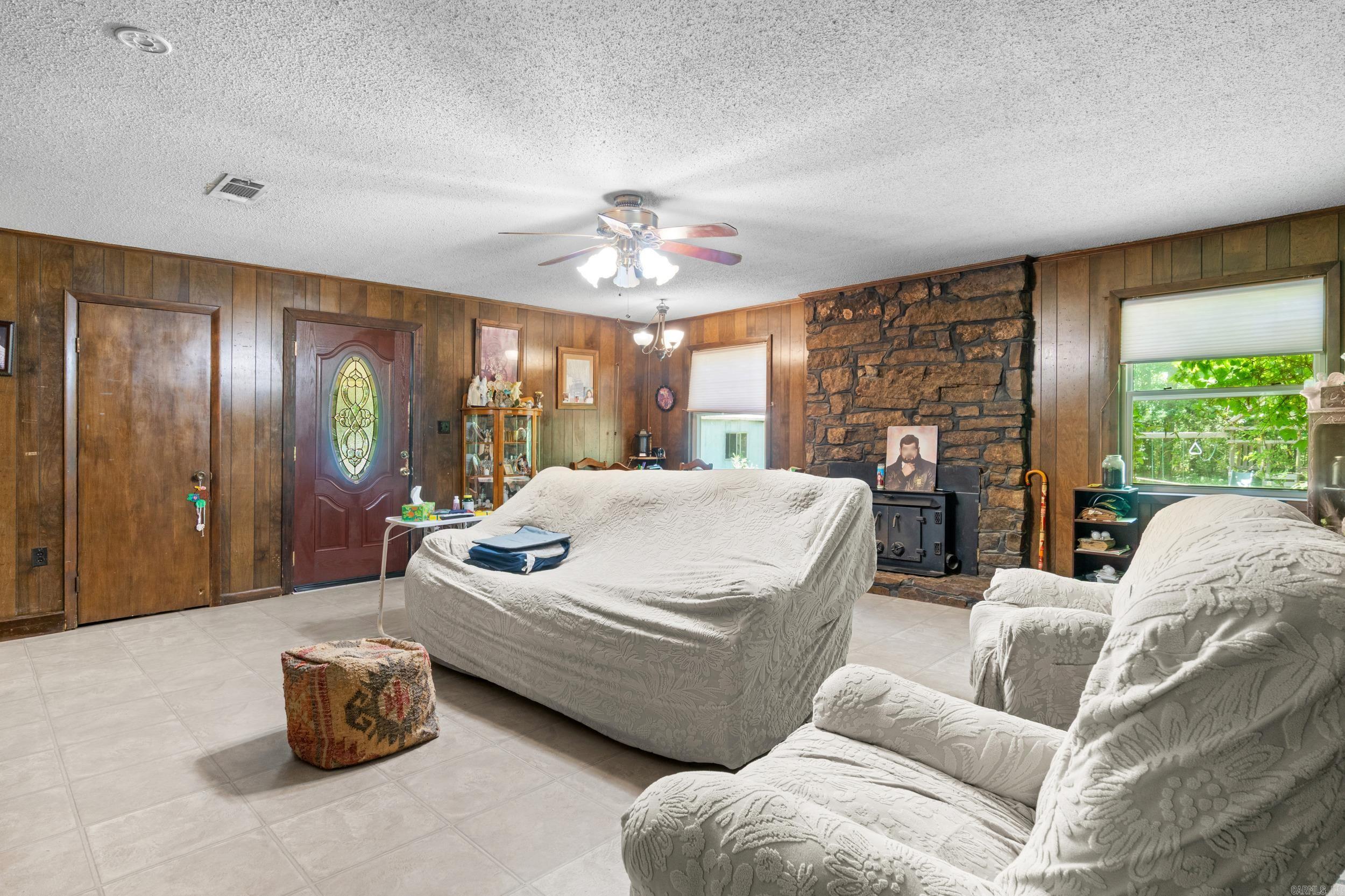 71 HWY 92 W  Higden, AR