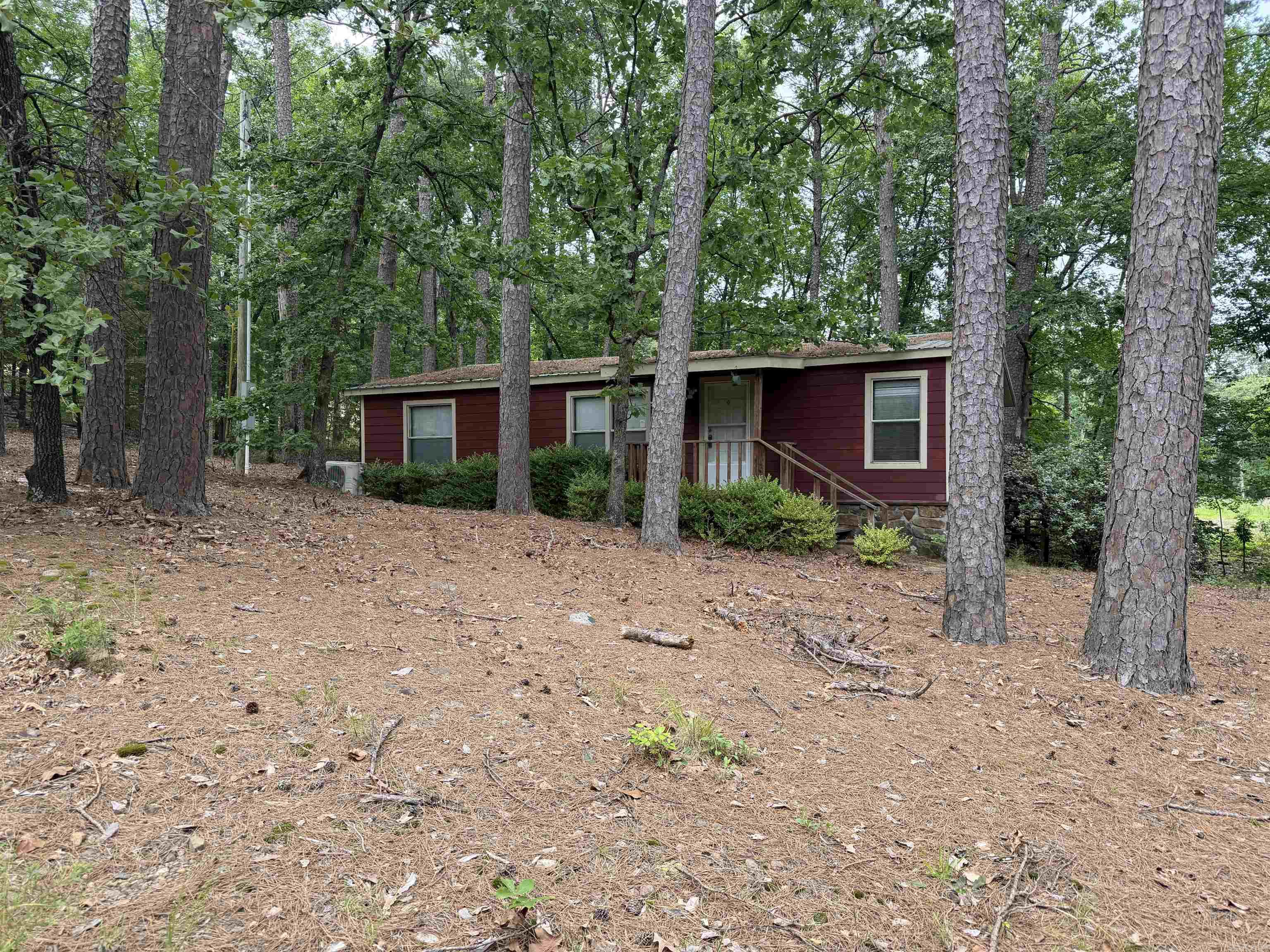 25 Kinderhook Rd.  Edgemont, AR