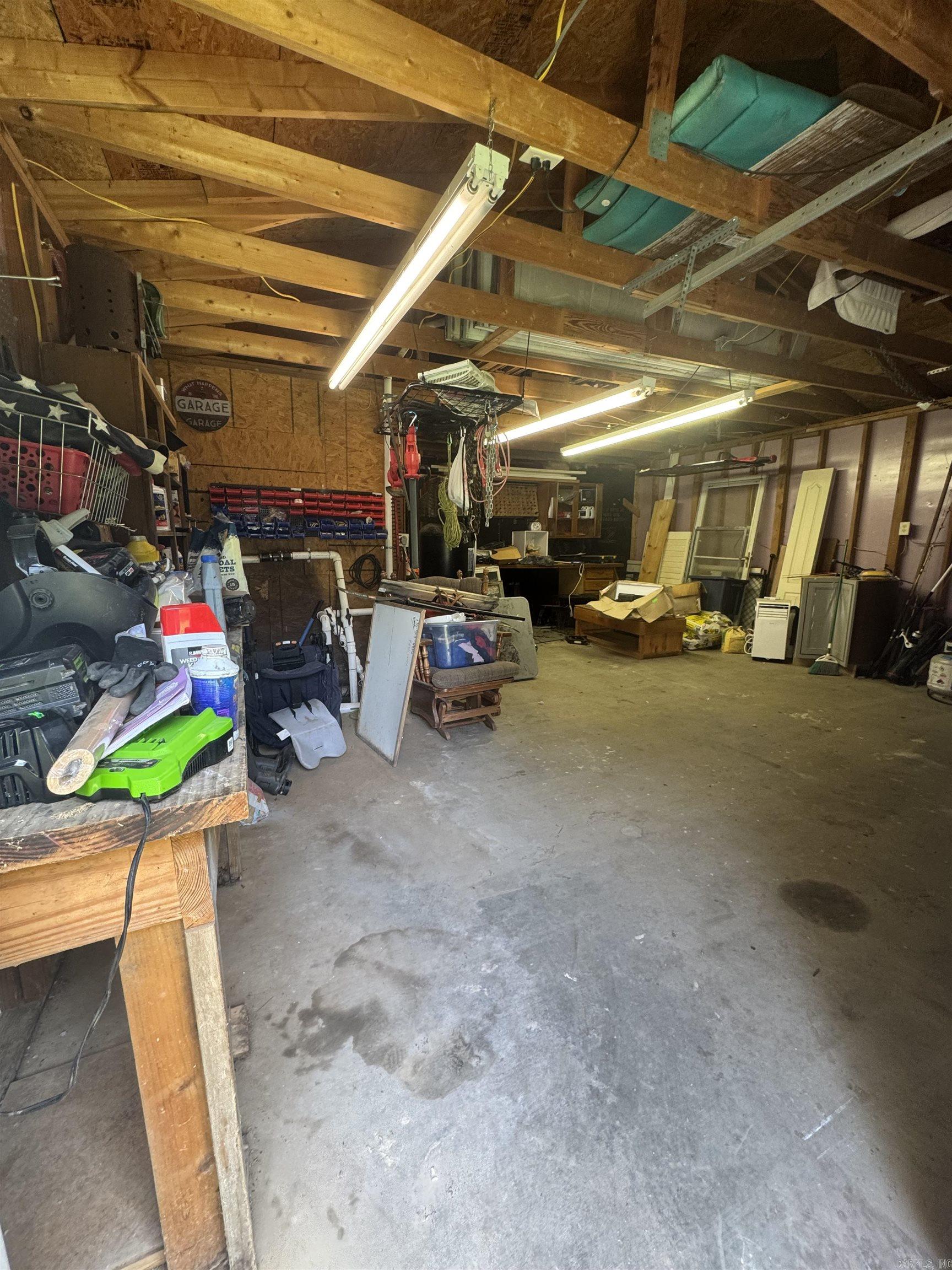 6622 Garvin Dr  Benton, AR