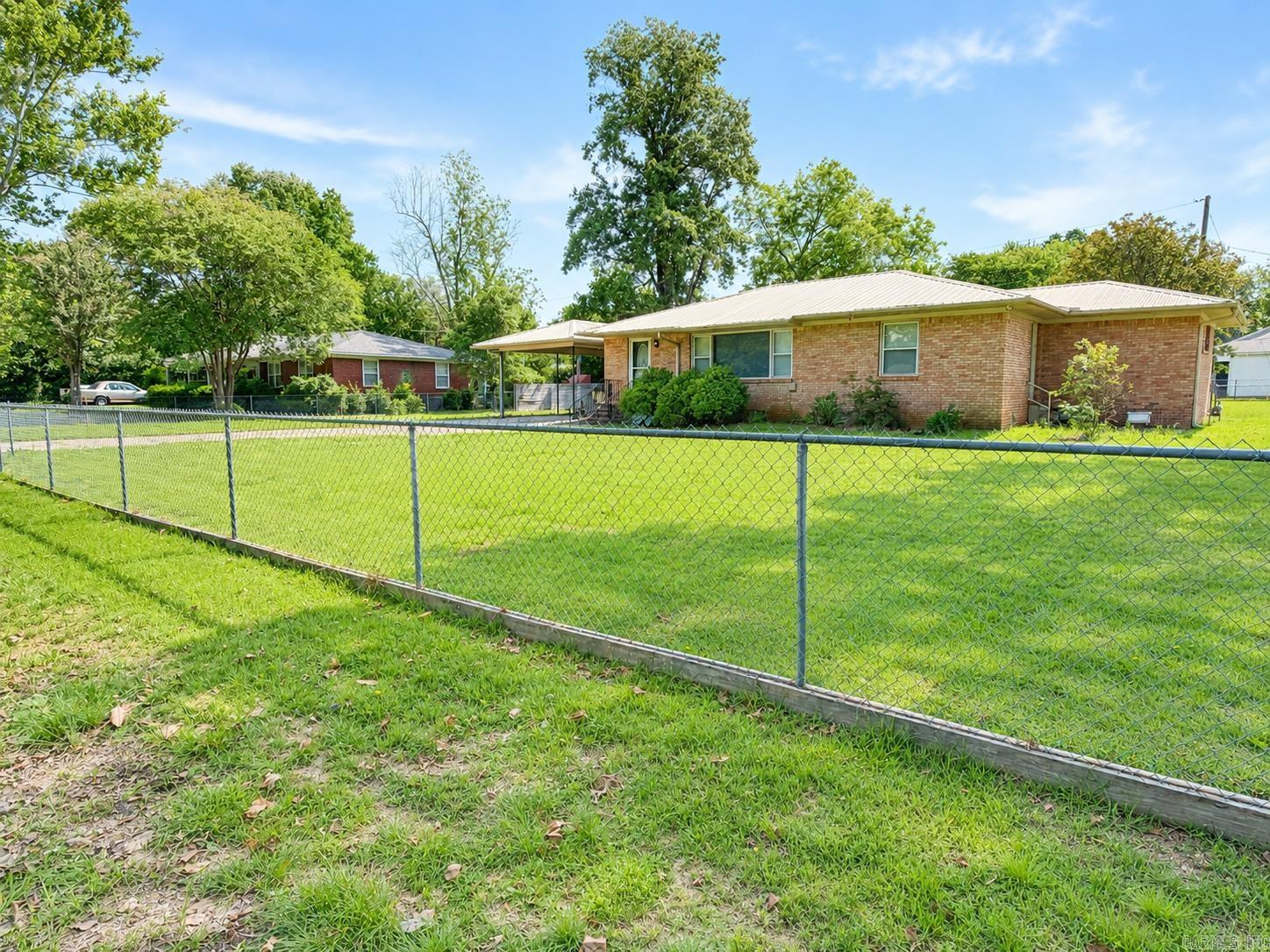 104 S Cone  Searcy, AR