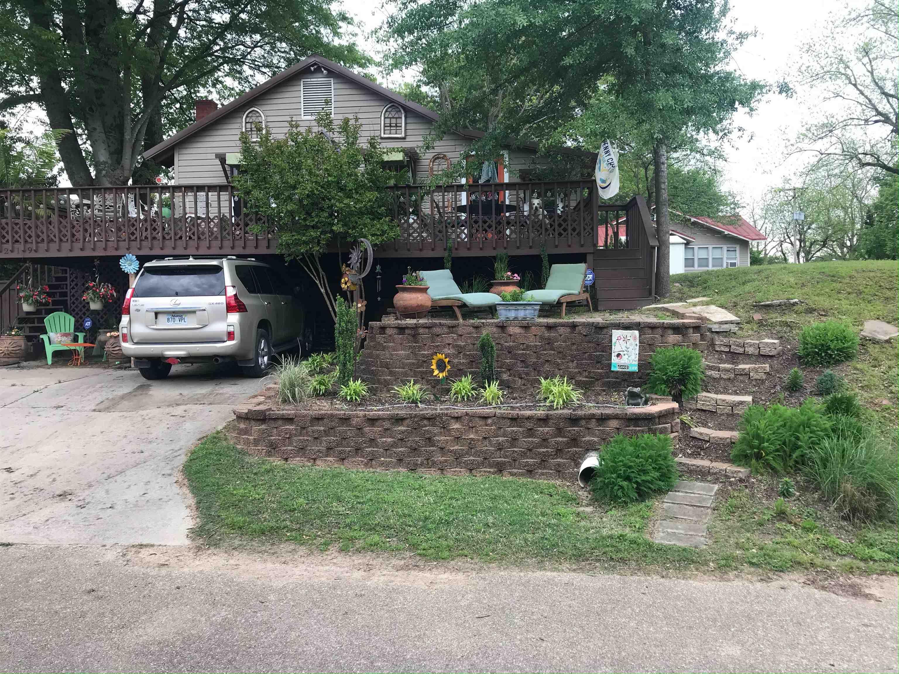 219 S 1st Street Augusta, AR 72006