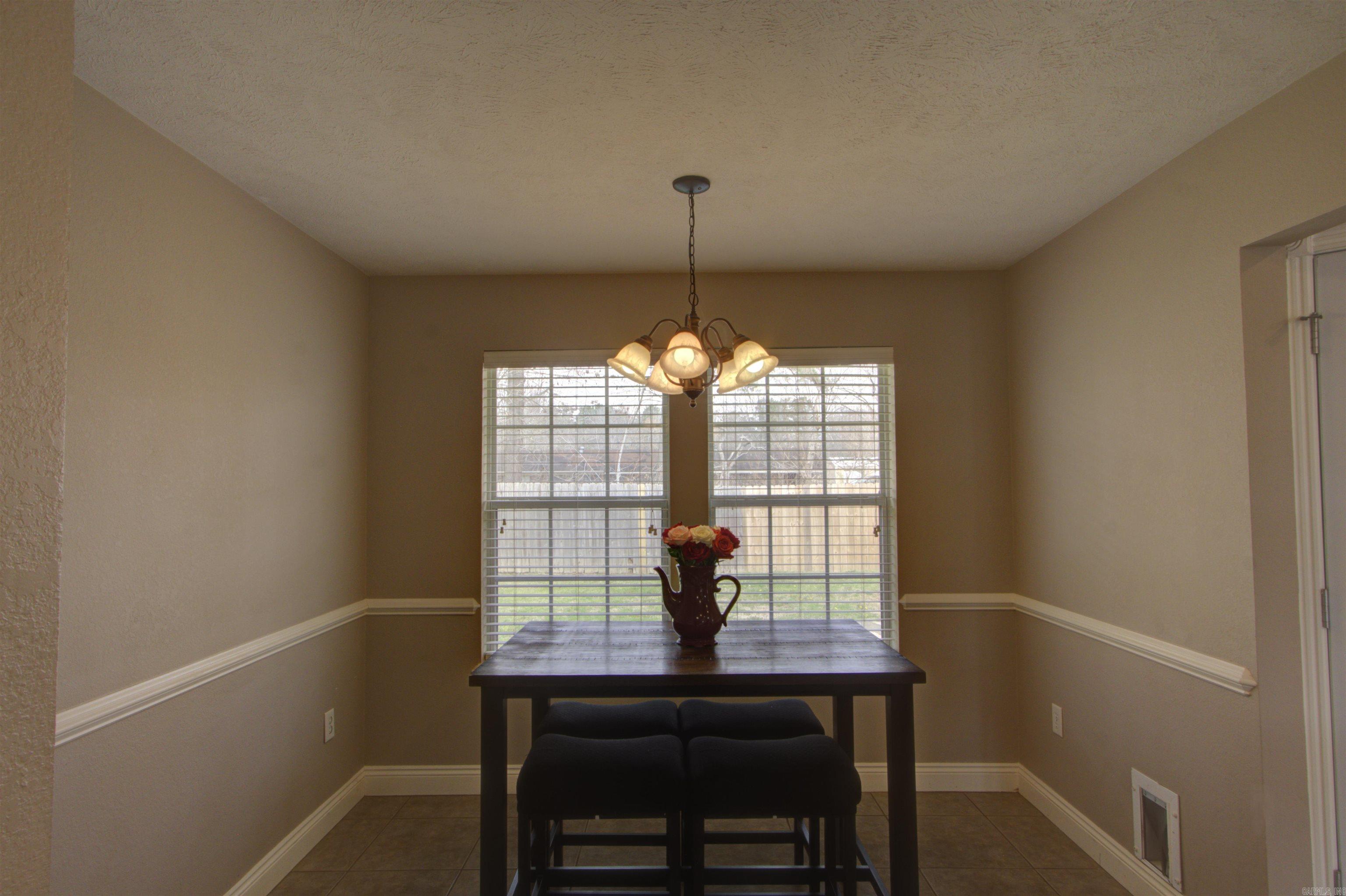 122 Corley Circle  Wake Village, TX