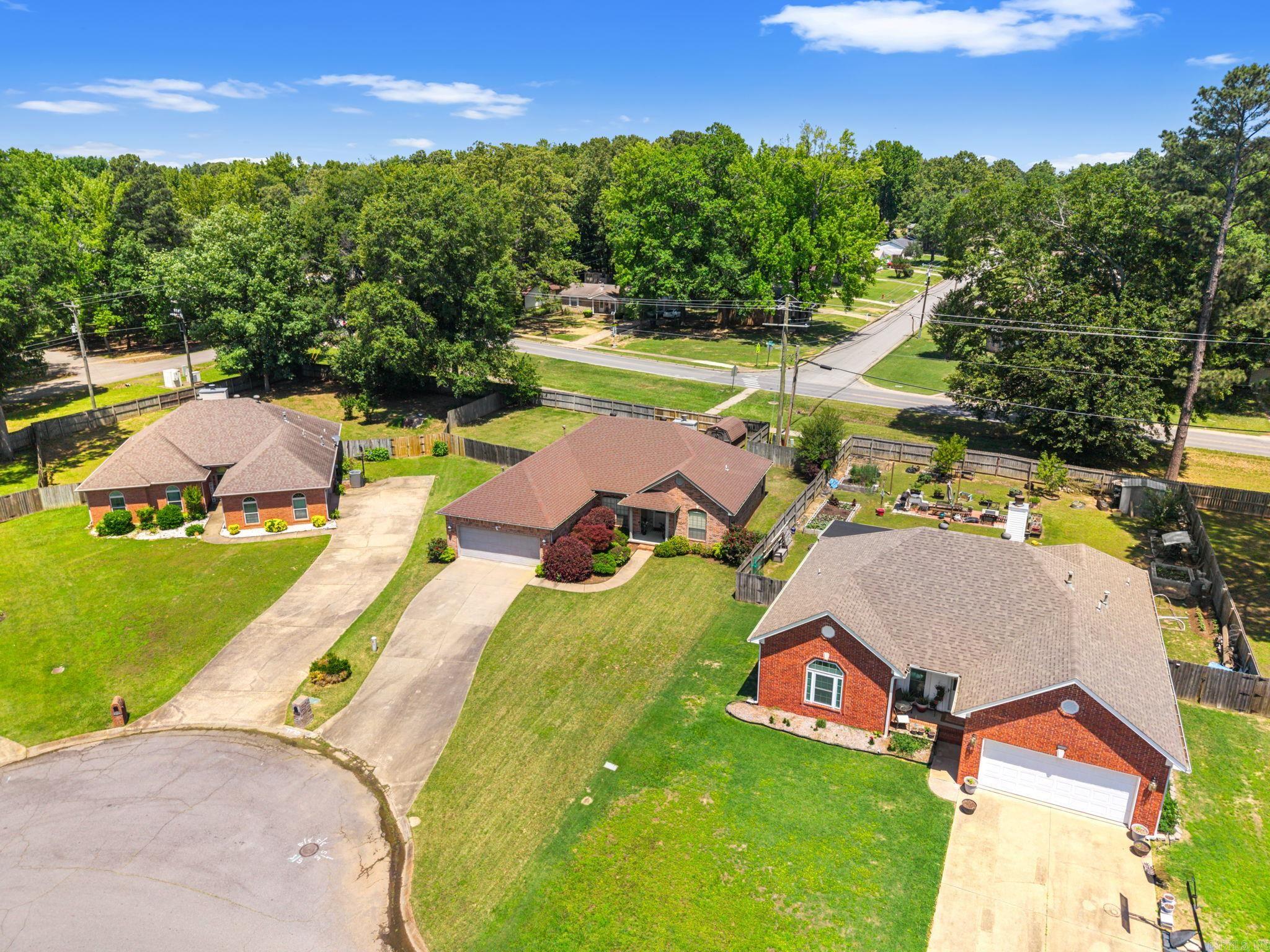 1004 Colonial  Jacksonville, AR