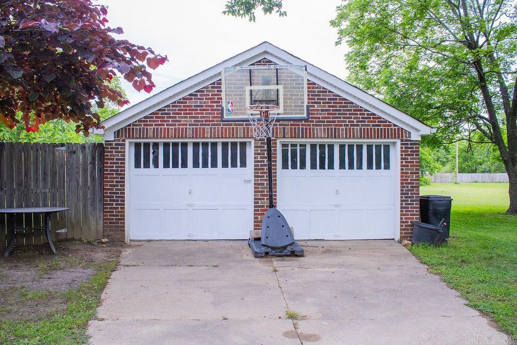 1405 Hickory Ave  Mena, AR