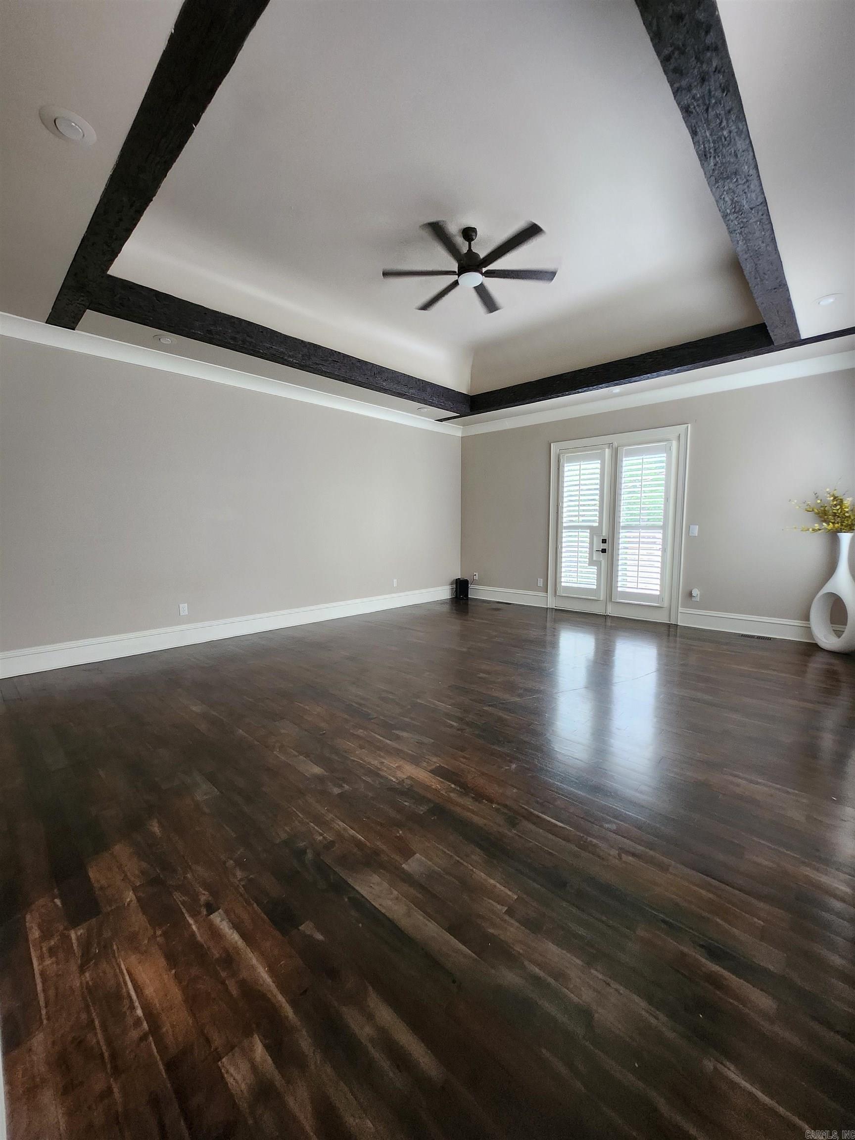 11 La Scala  Little Rock, AR