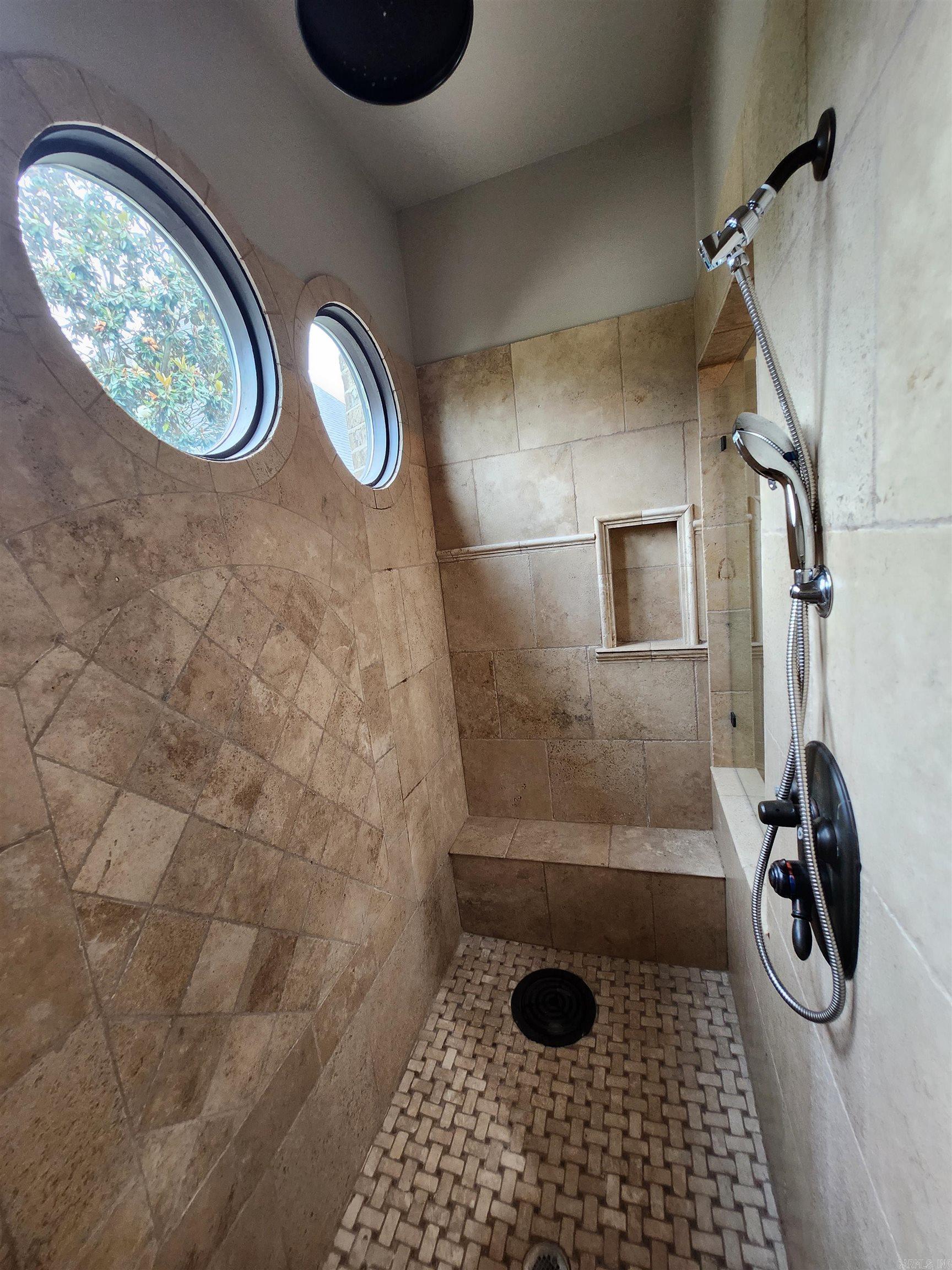 11 La Scala  Little Rock, AR