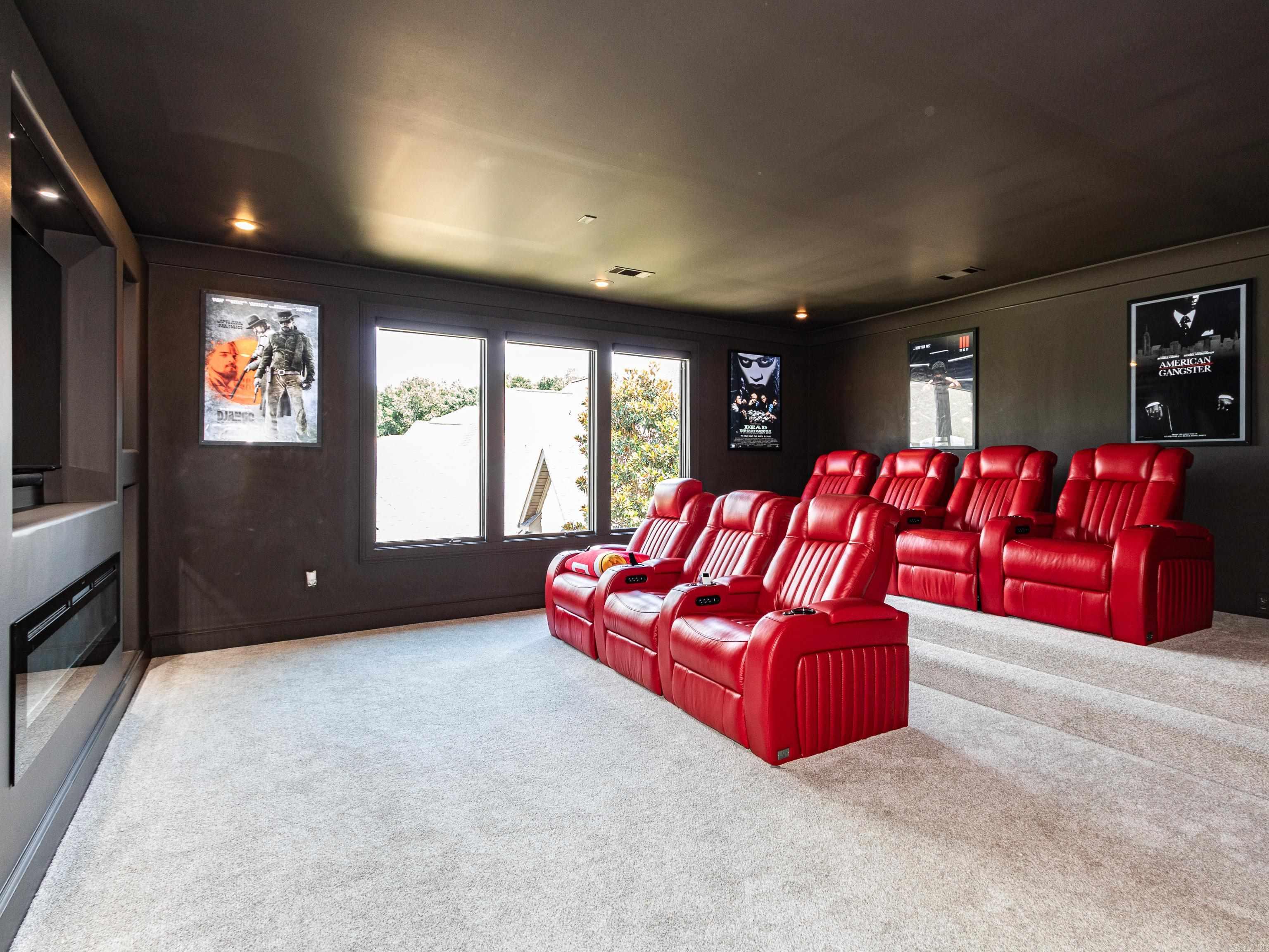 11 La Scala  Little Rock, AR